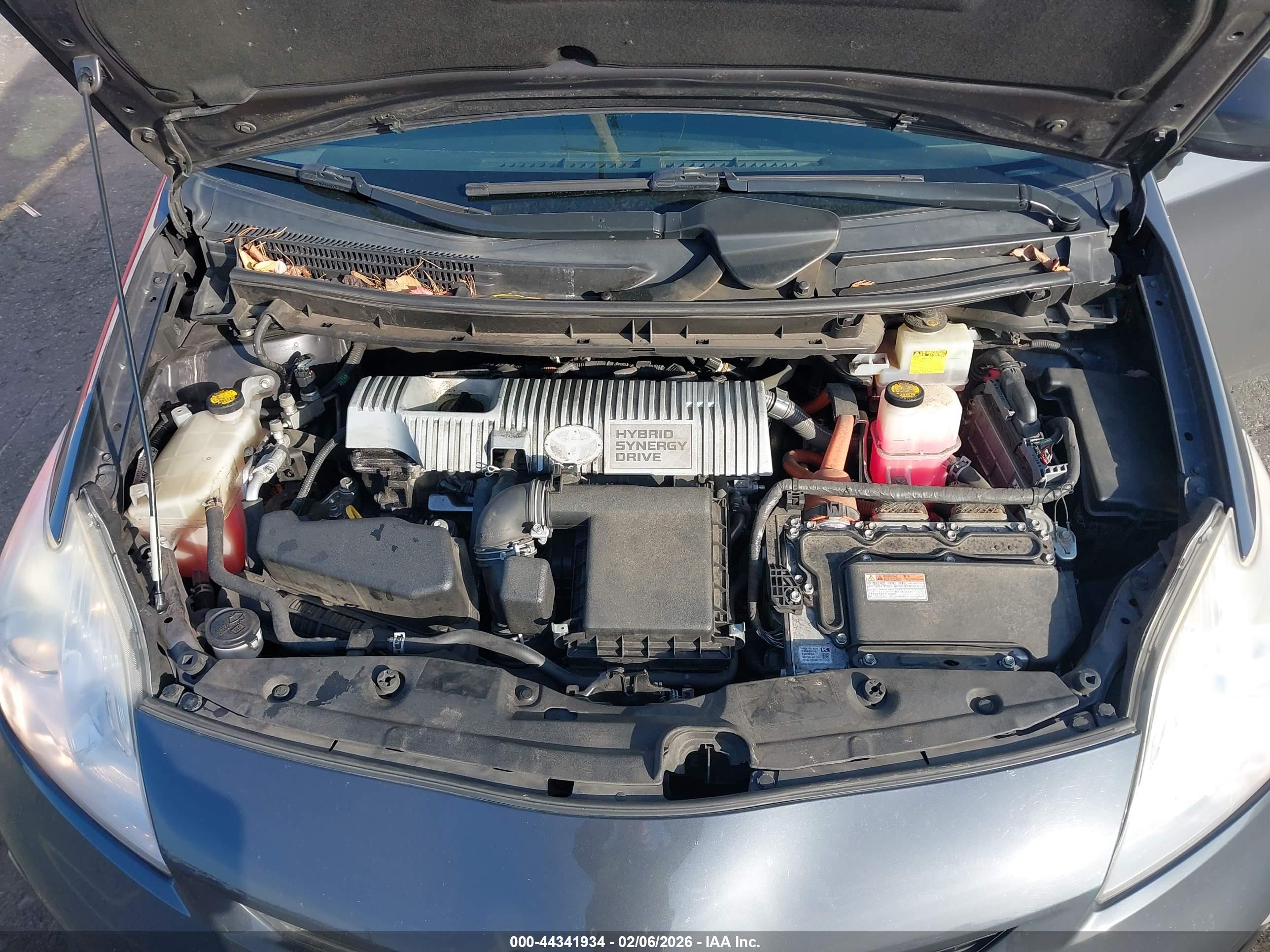 TOYOTA PRIUS image 10