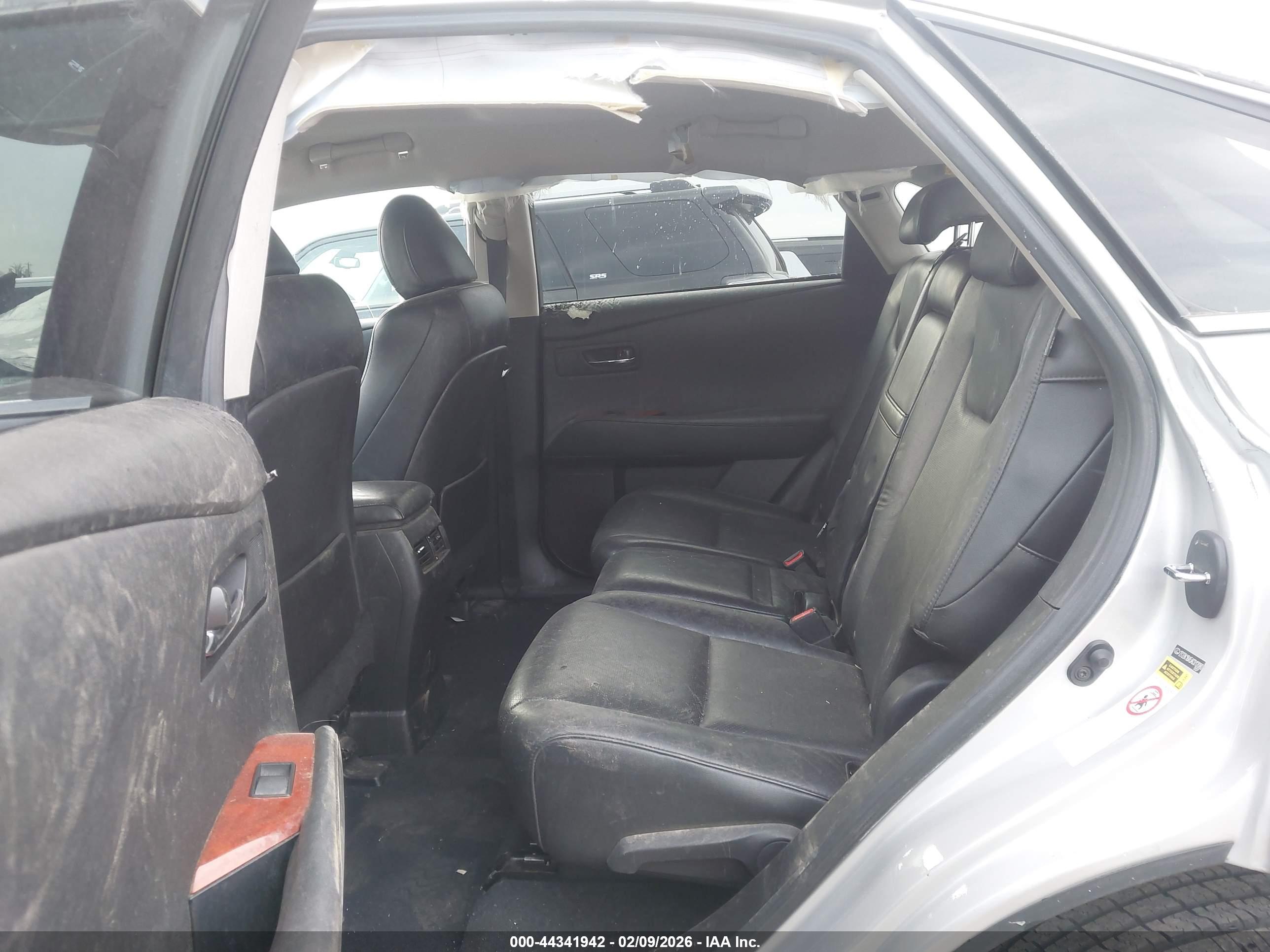 LEXUS RX image 8