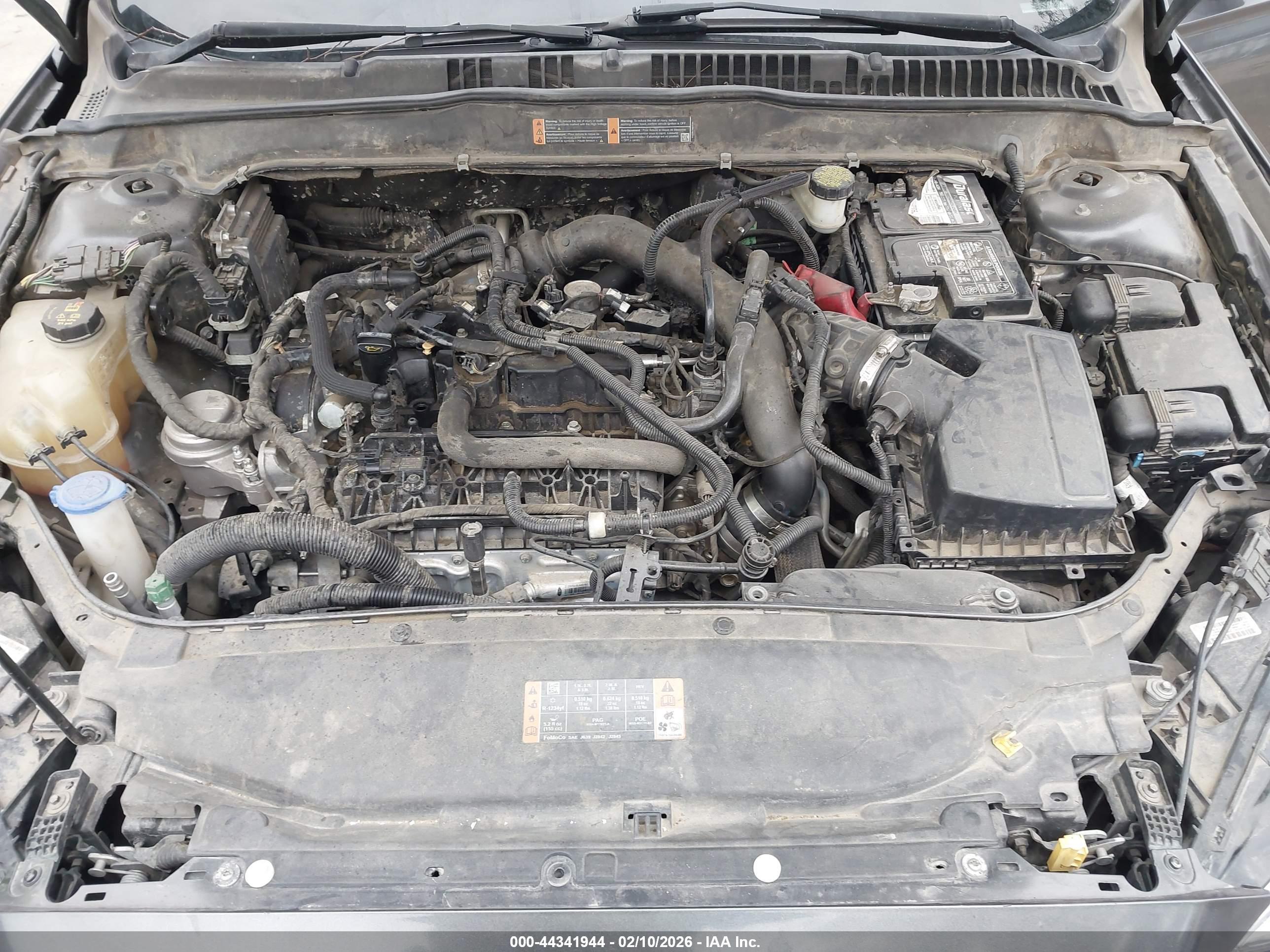 FORD FUSION image 10