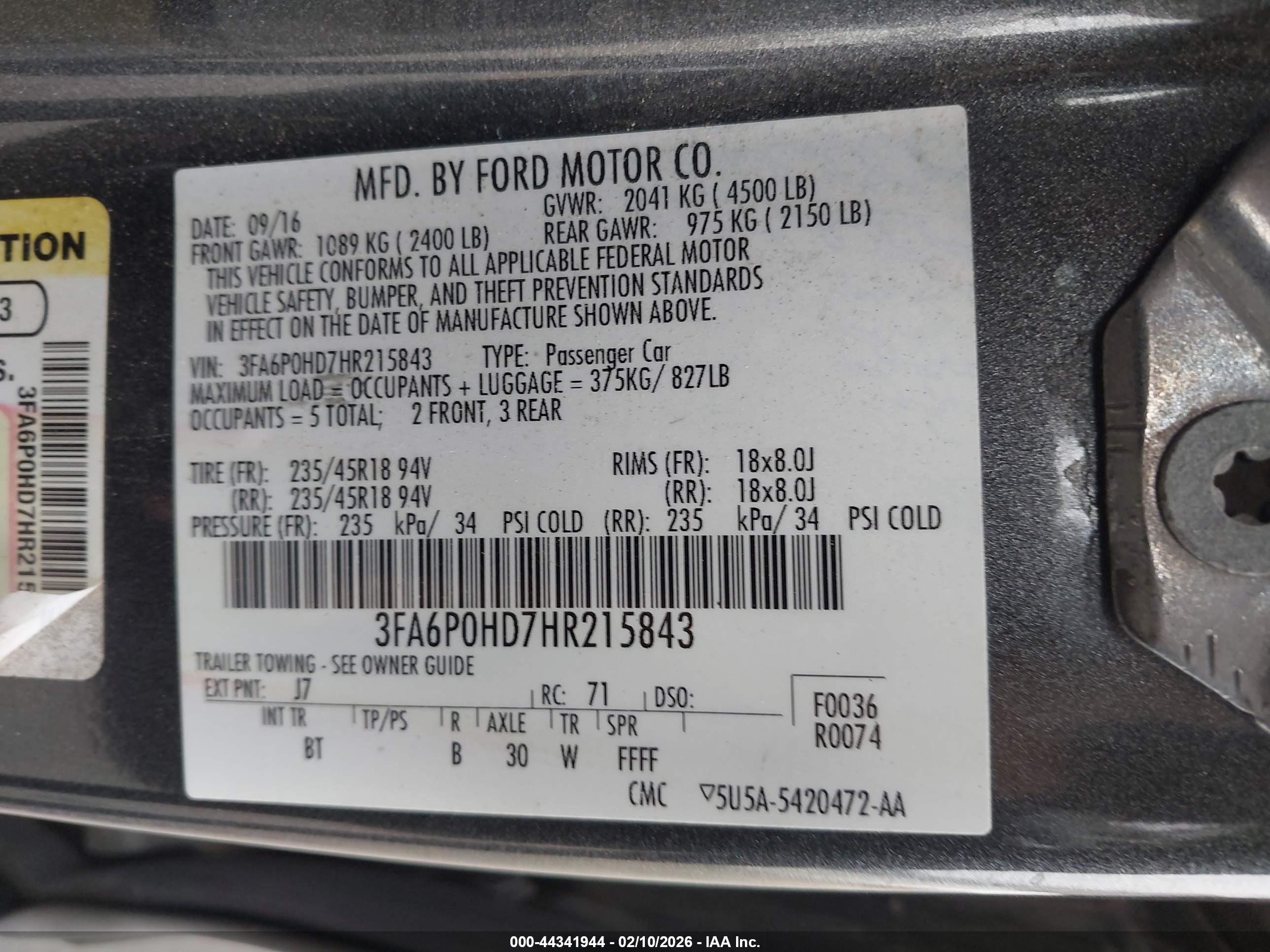 FORD FUSION image 9