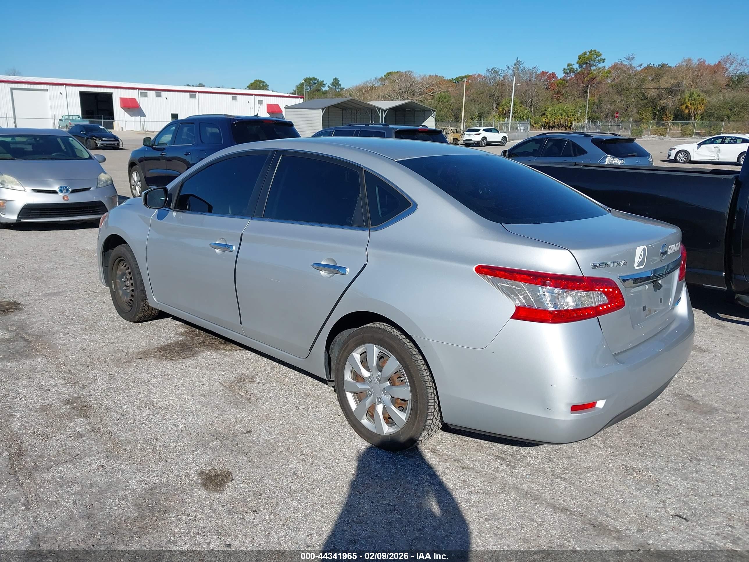 NISSAN SENTRA image 3