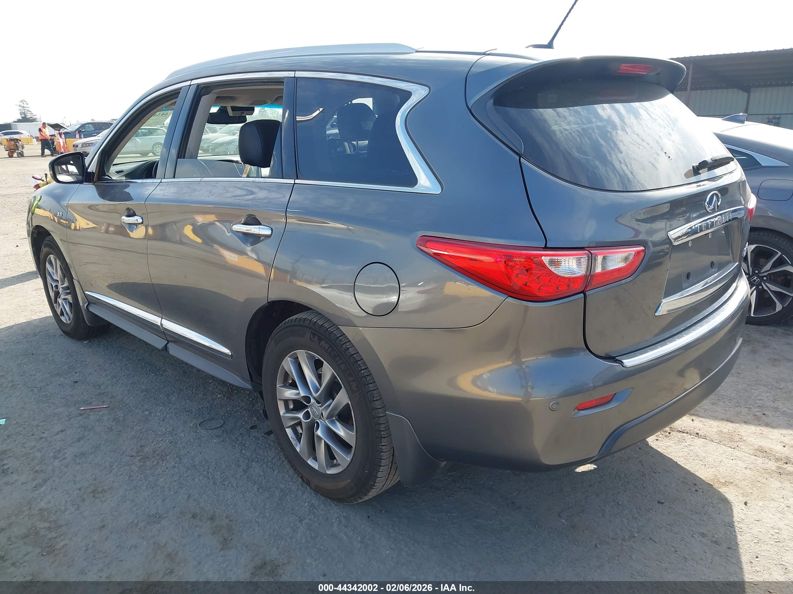 INFINITI QX60 image 3