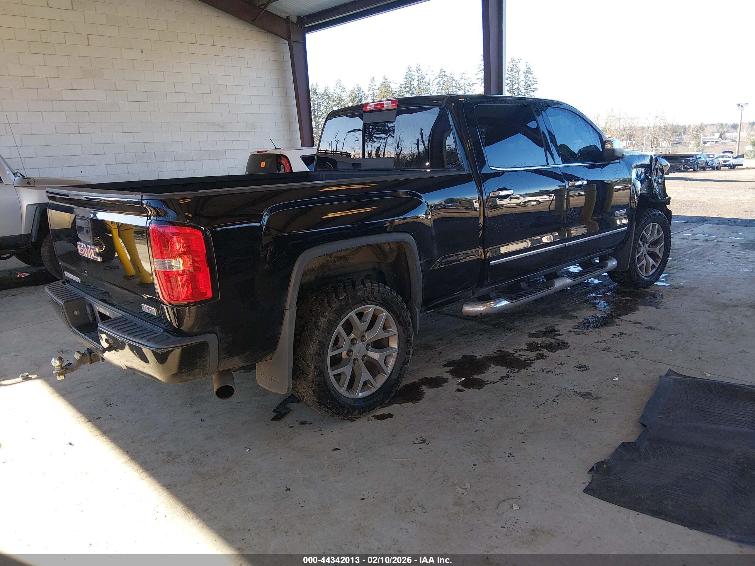 GMC SIERRA image 4