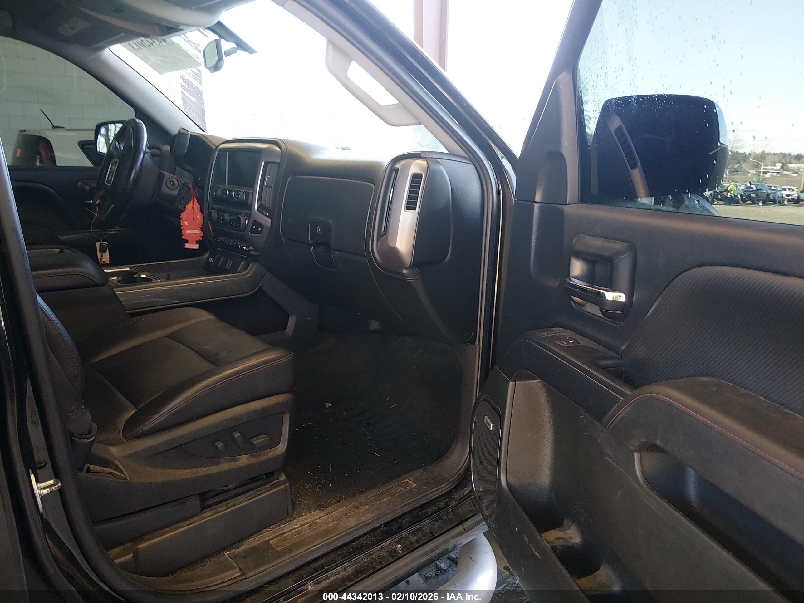 GMC SIERRA image 5