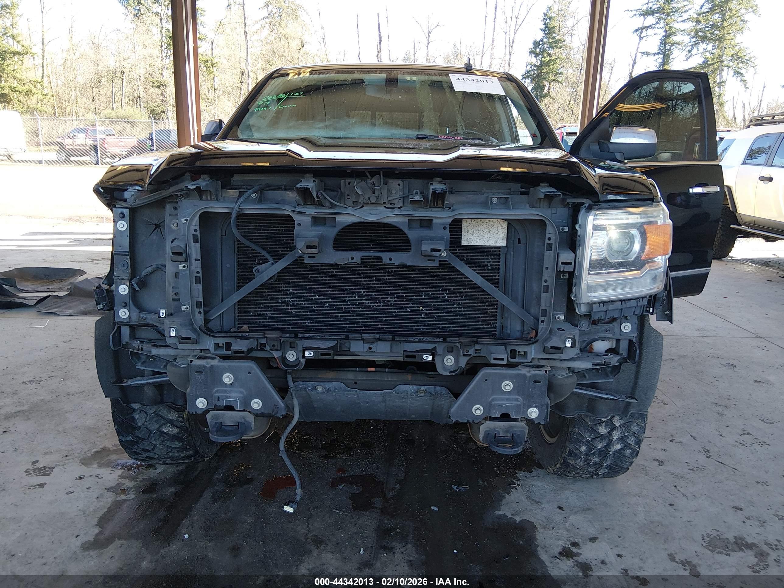 GMC SIERRA image 6