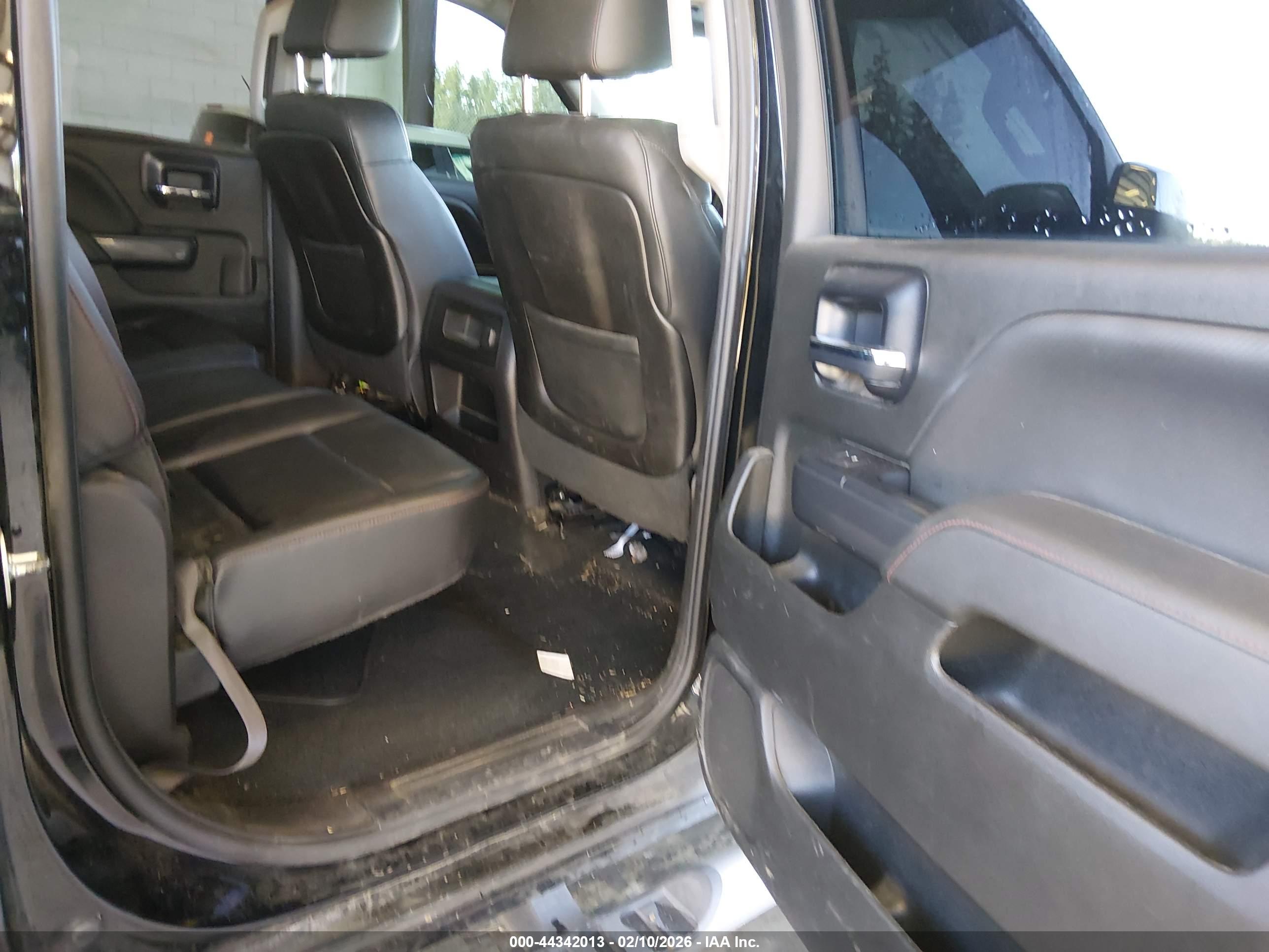 GMC SIERRA image 8