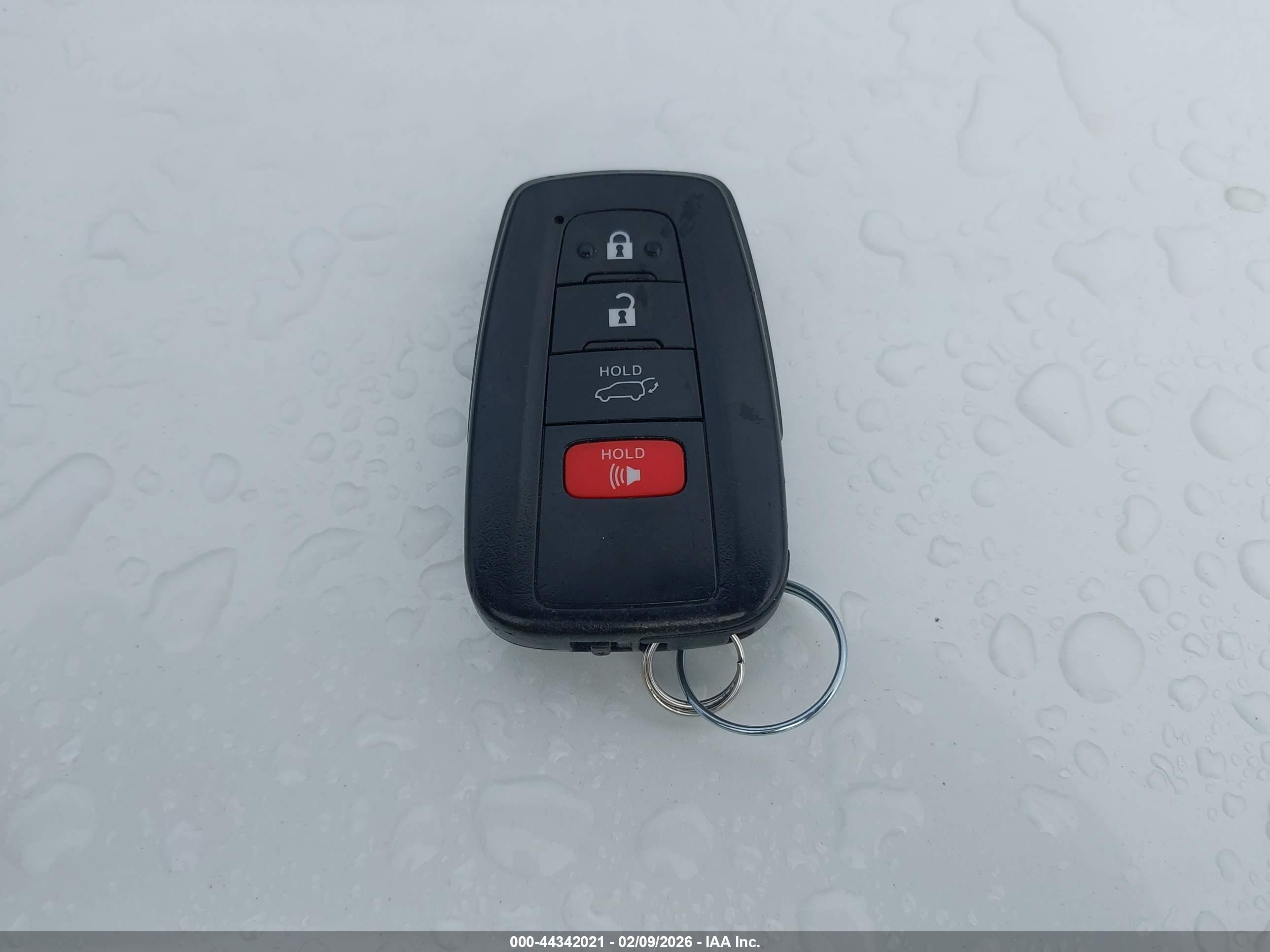 TOYOTA HIGHLANDER image 11