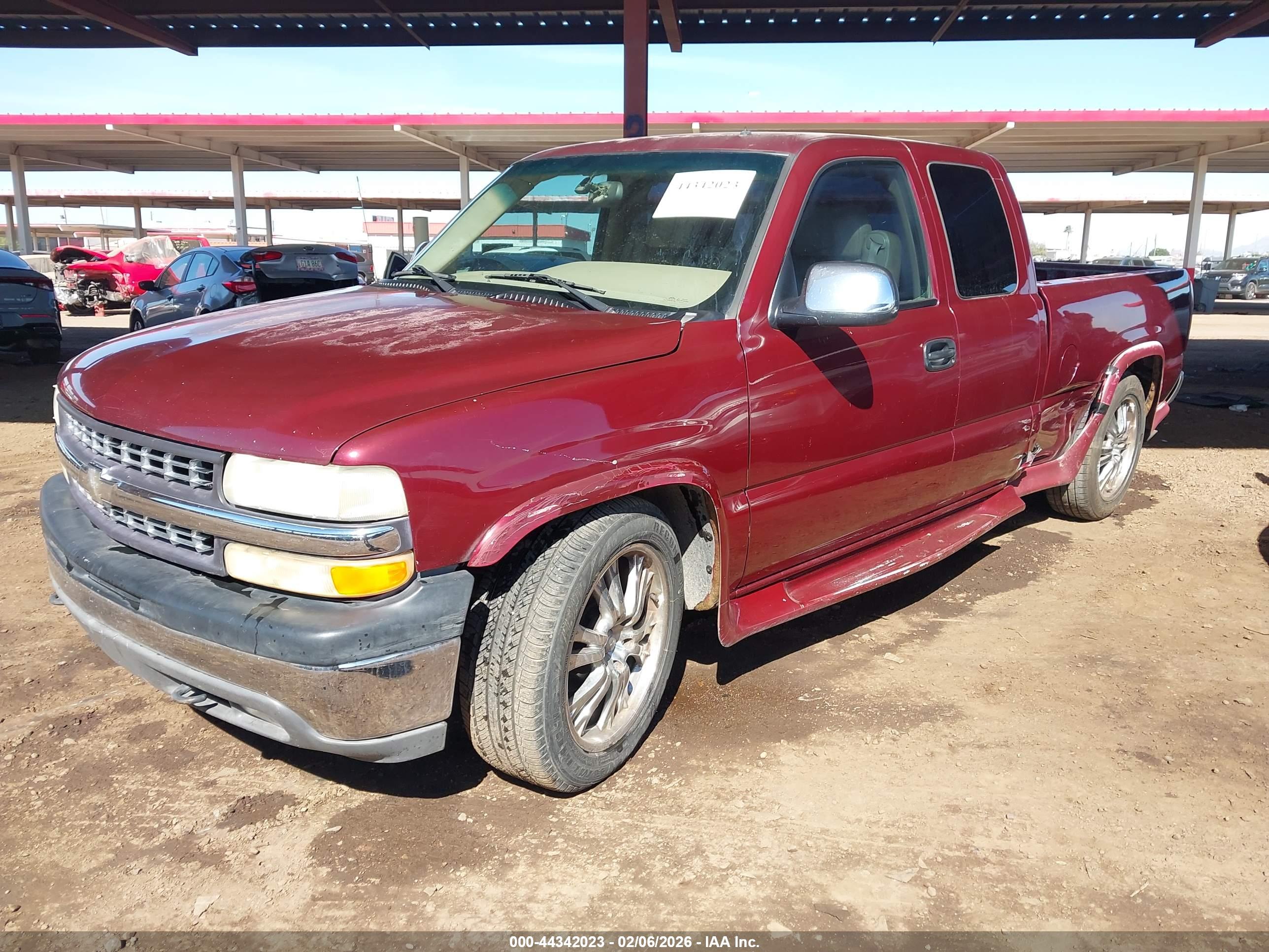 CHEVROLET SILVERADO image 2