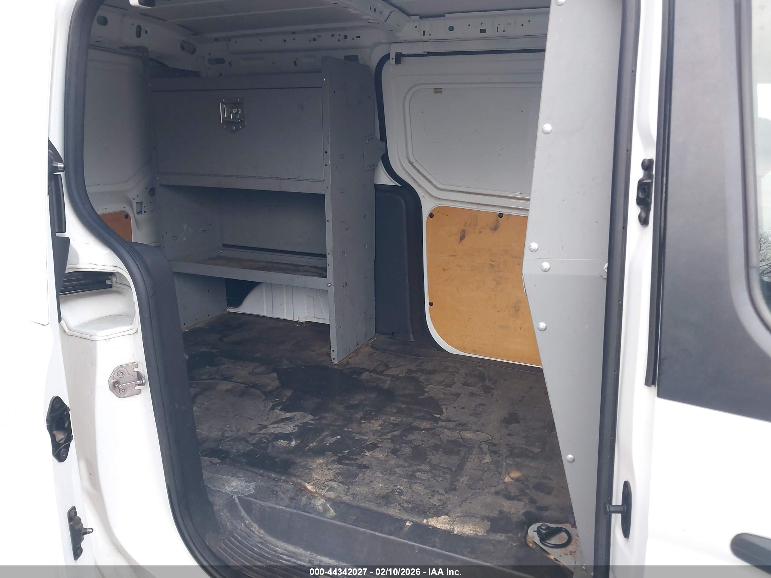 FORD TRANSIT image 8