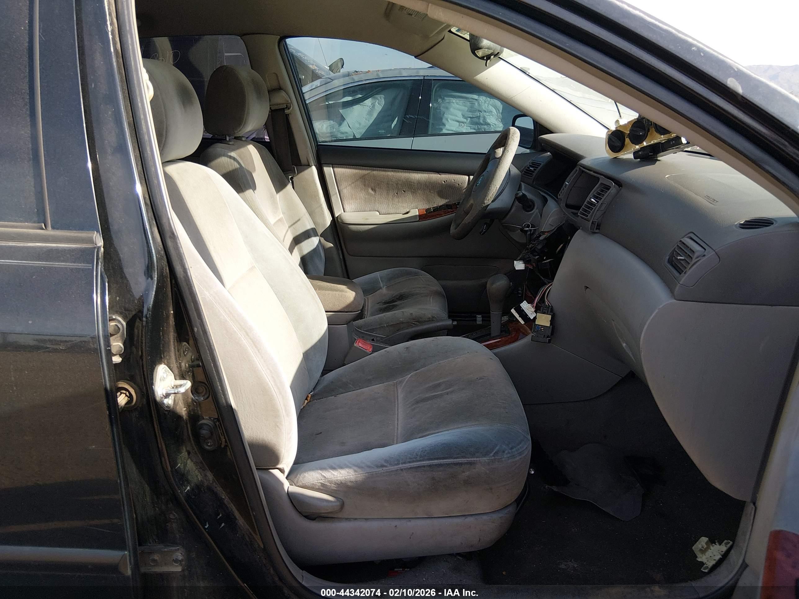 TOYOTA COROLLA image 5