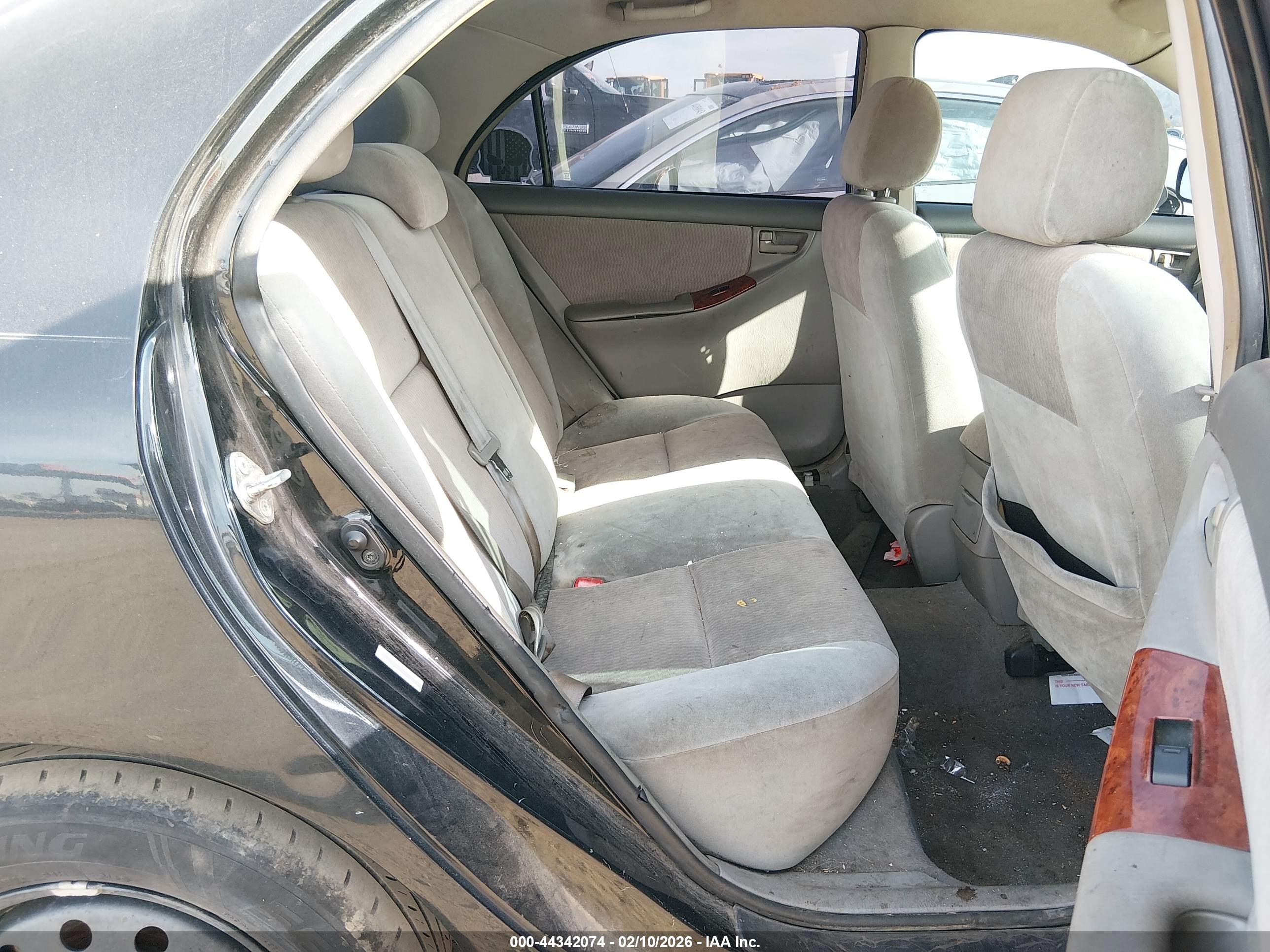 TOYOTA COROLLA image 8