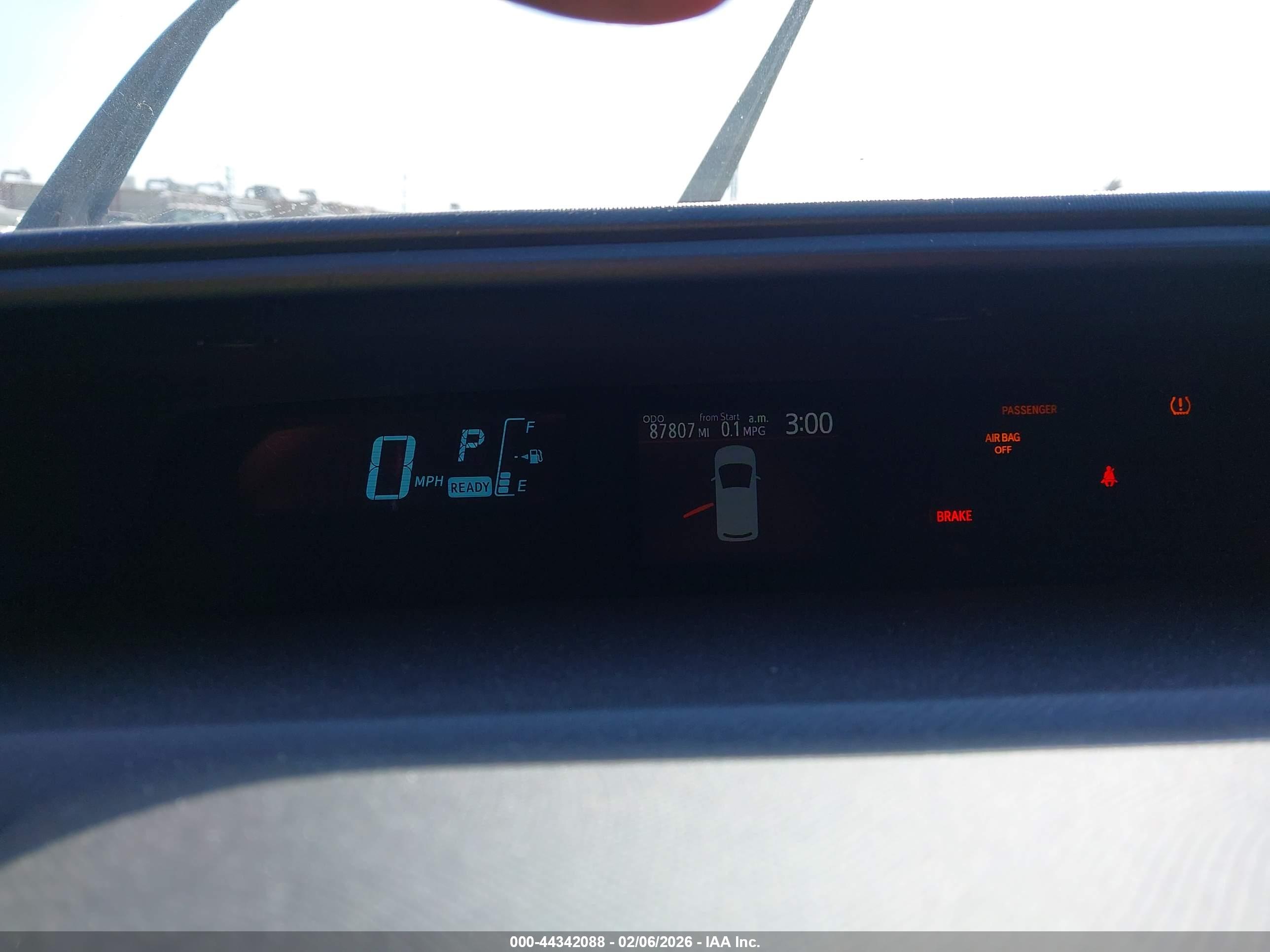 TOYOTA PRIUS image 7