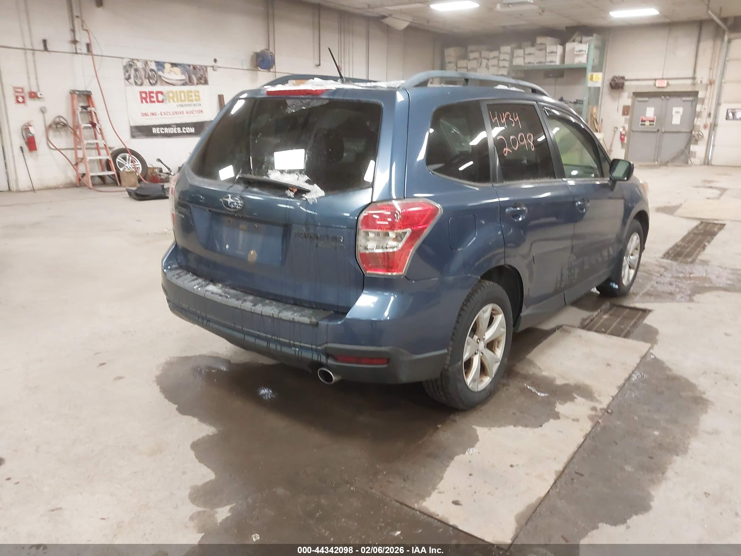 SUBARU FORESTER image 4