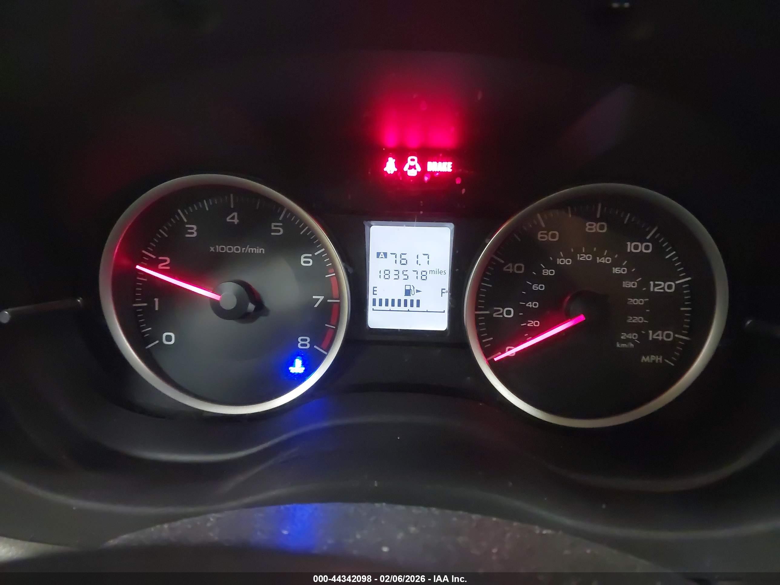 SUBARU FORESTER image 7