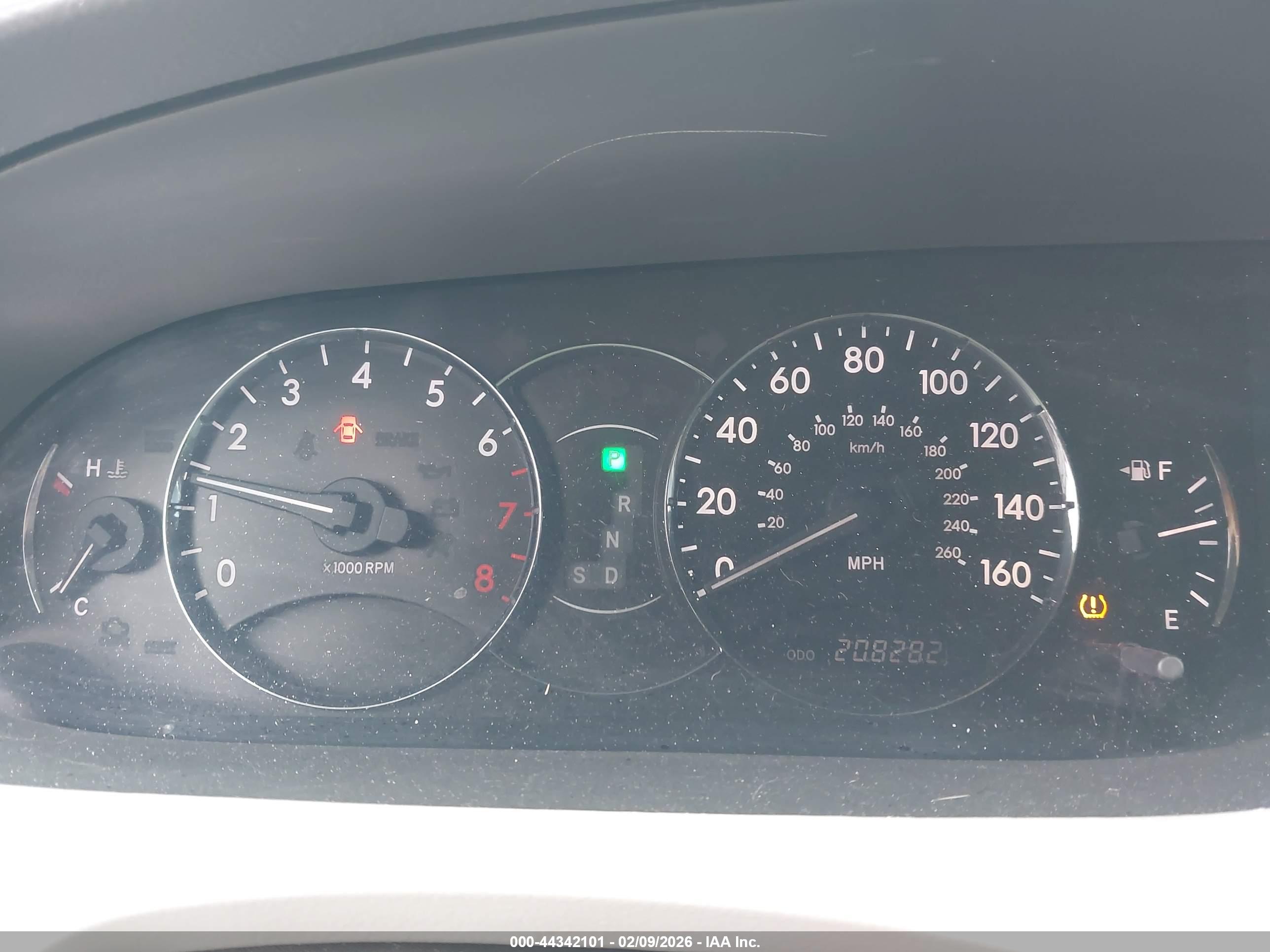 TOYOTA AVALON image 7