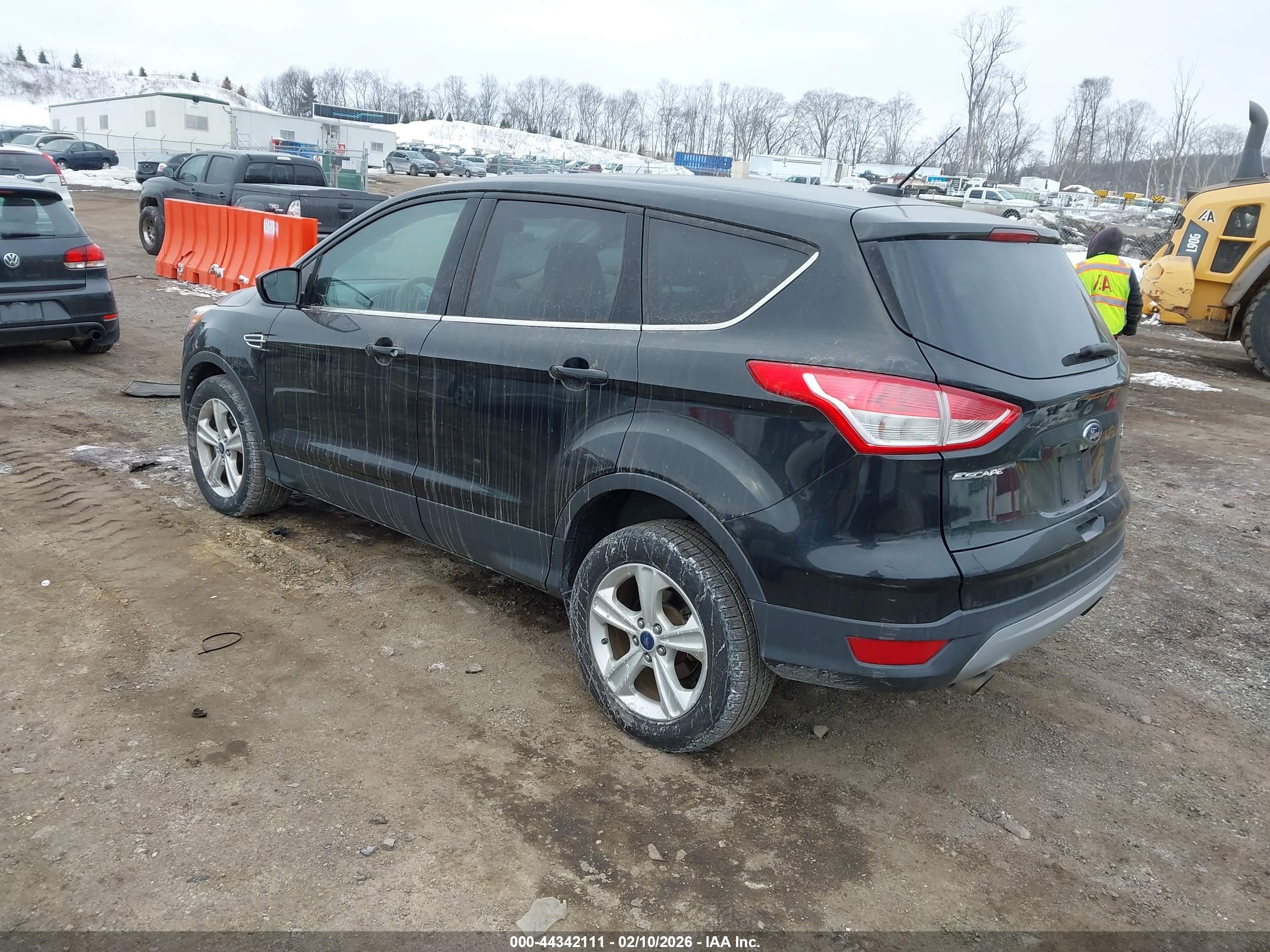 FORD ESCAPE image 3