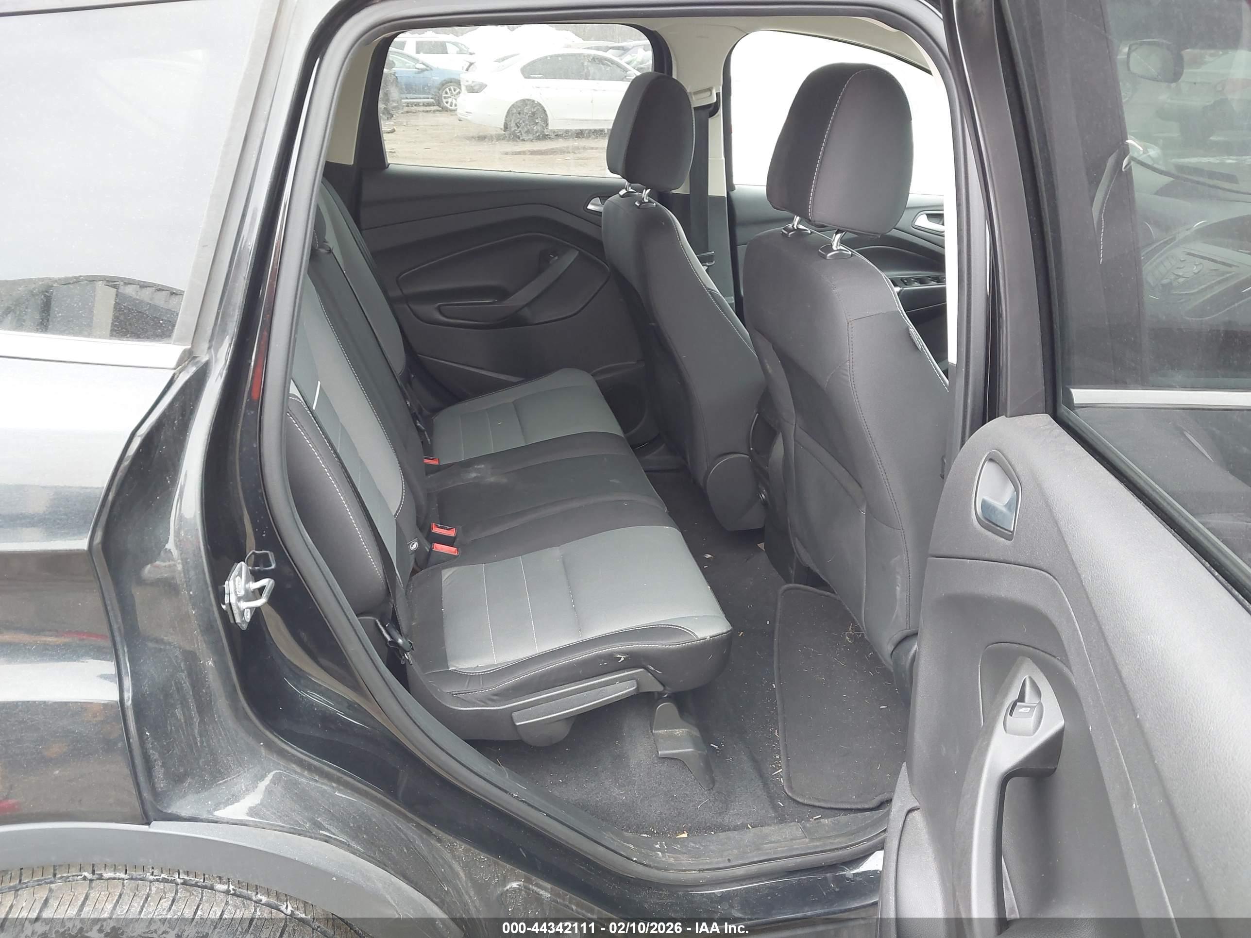 FORD ESCAPE image 8
