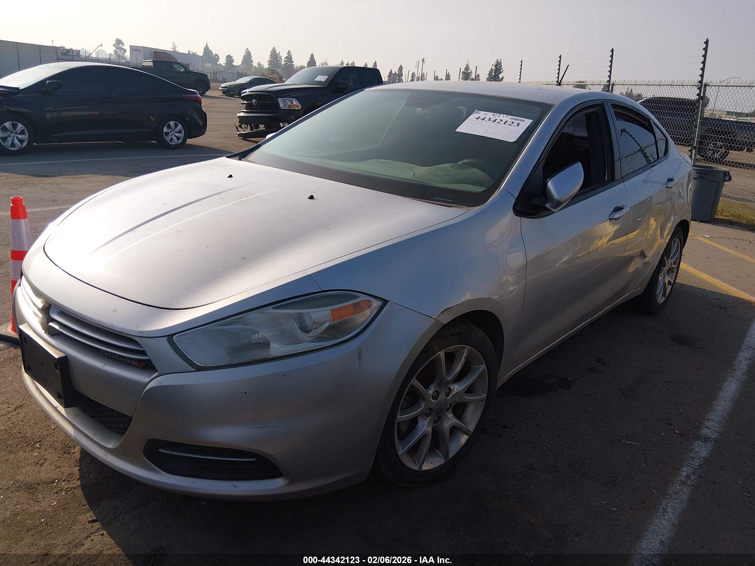 DODGE DART image 2