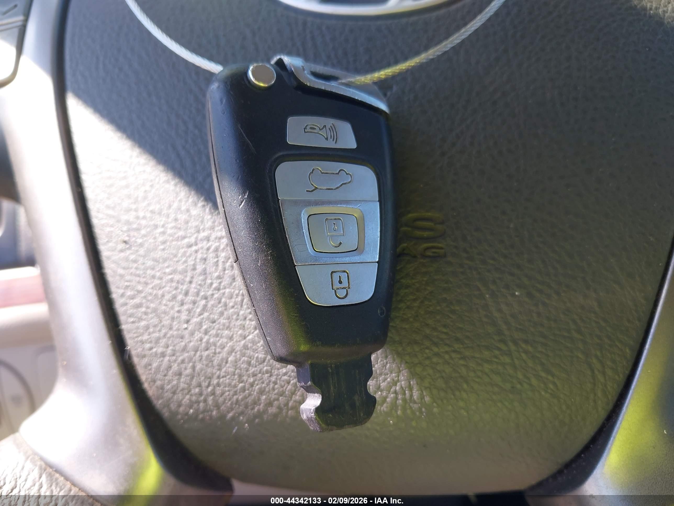 HYUNDAI VERACRUZ image 11