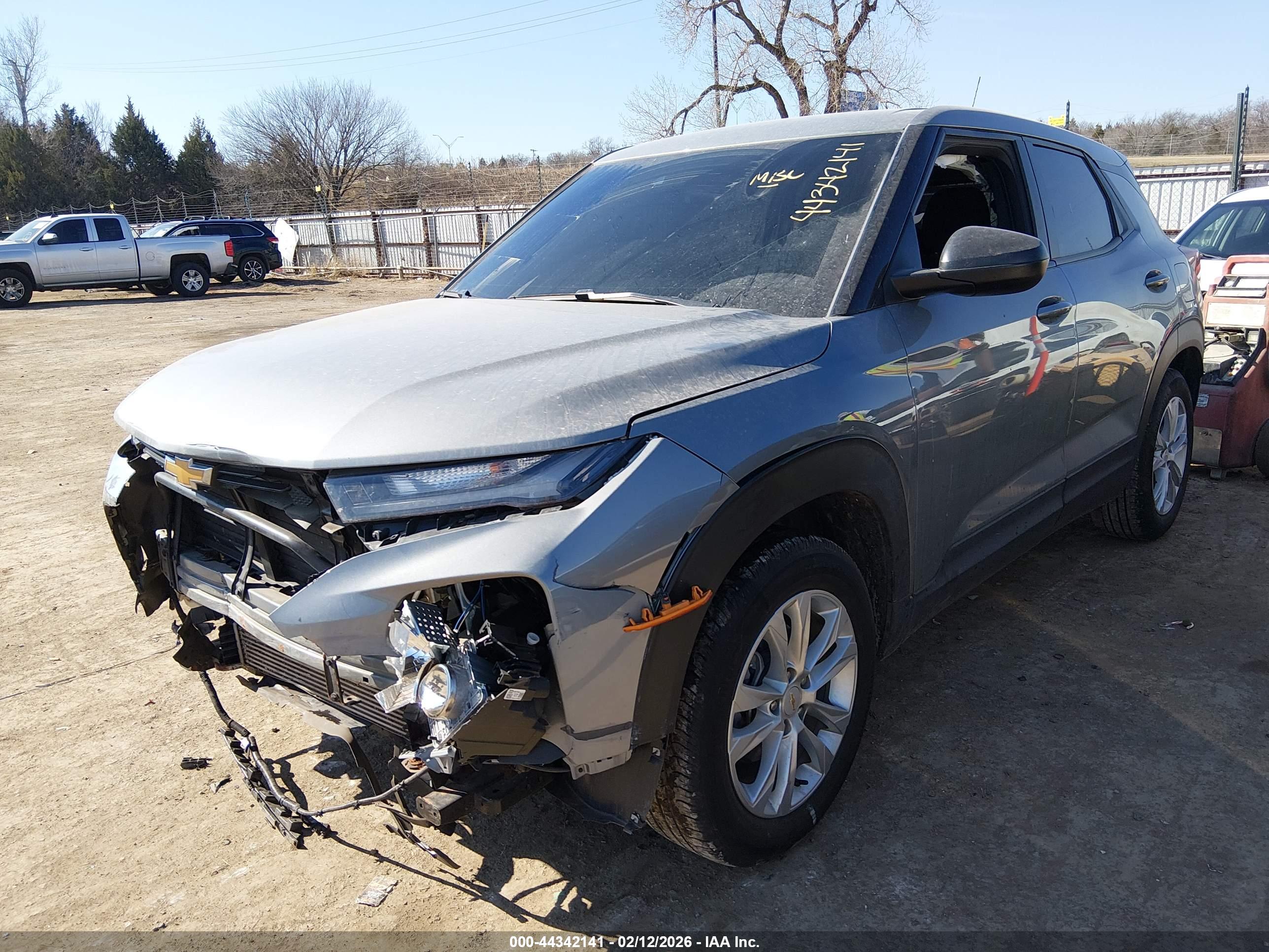 CHEVROLET TRAILBLAZER image 2