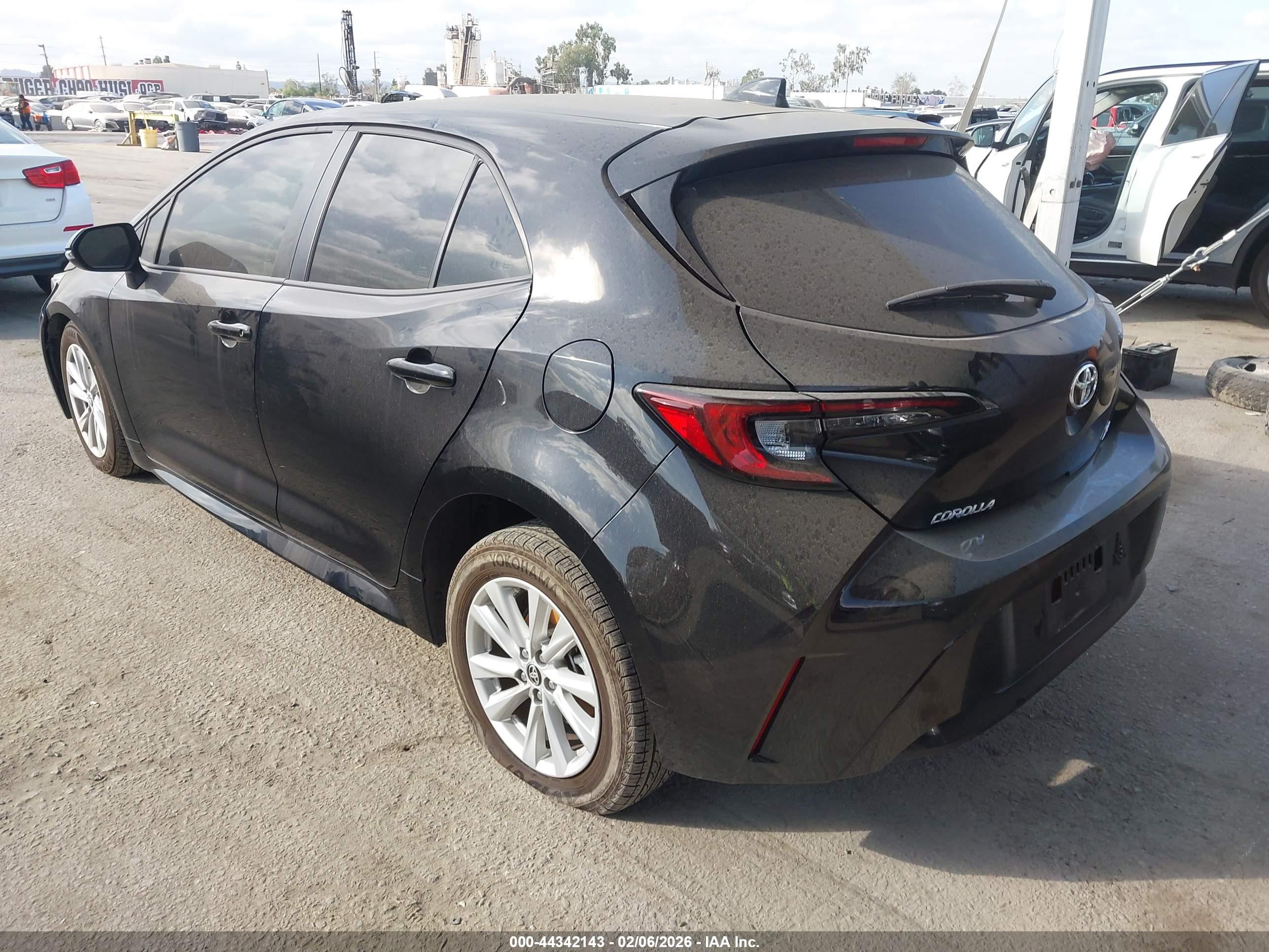 TOYOTA COROLLA image 3