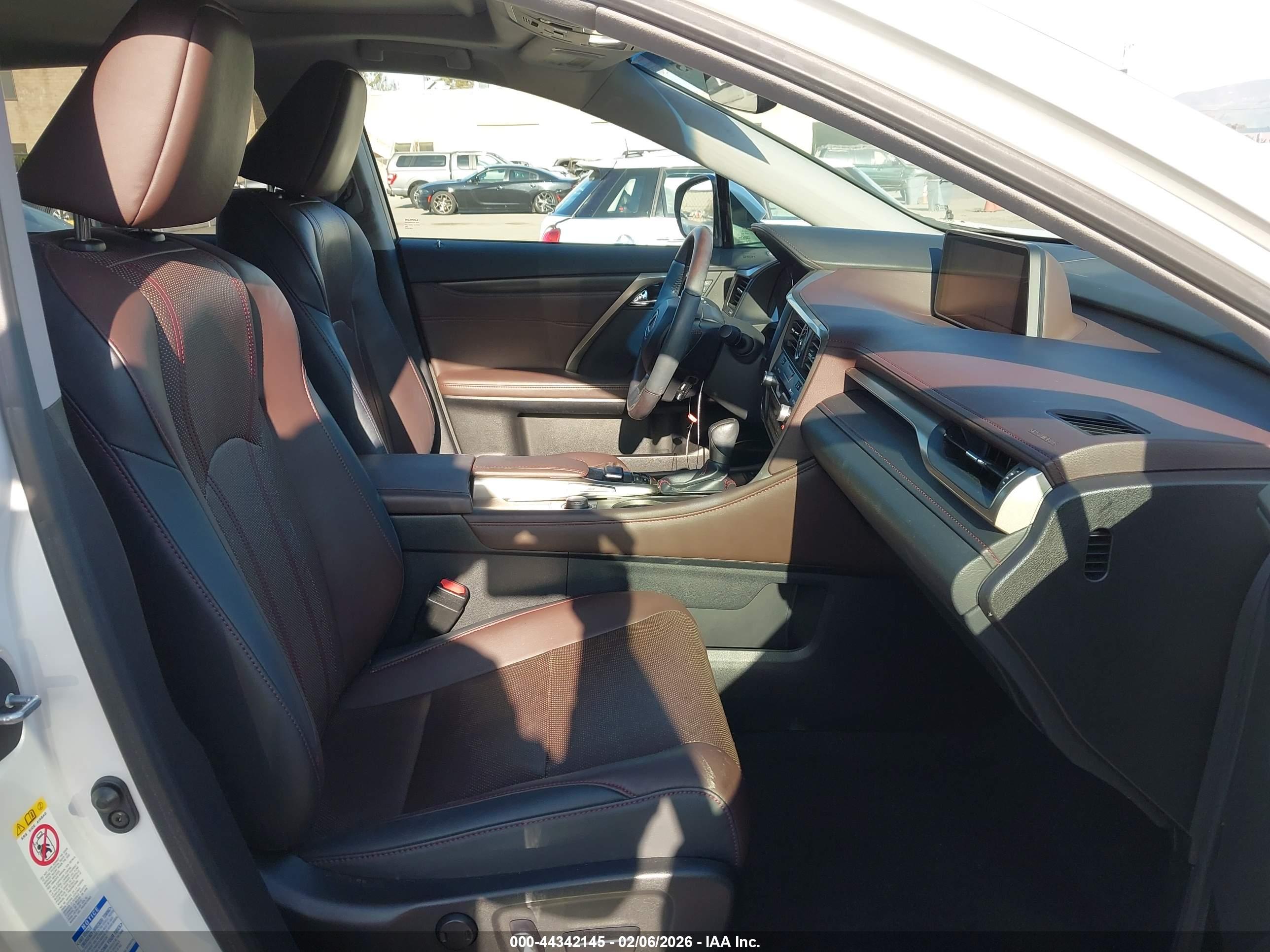 LEXUS RX image 5