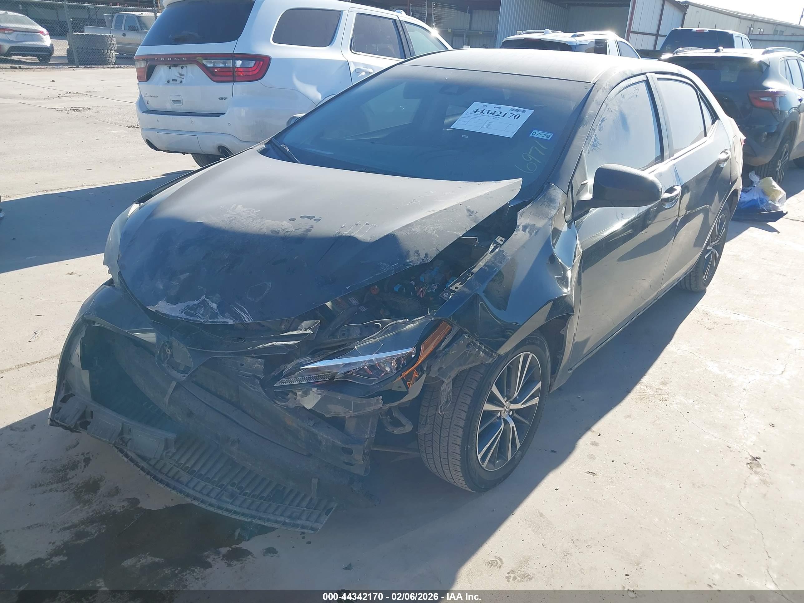 TOYOTA COROLLA image 6