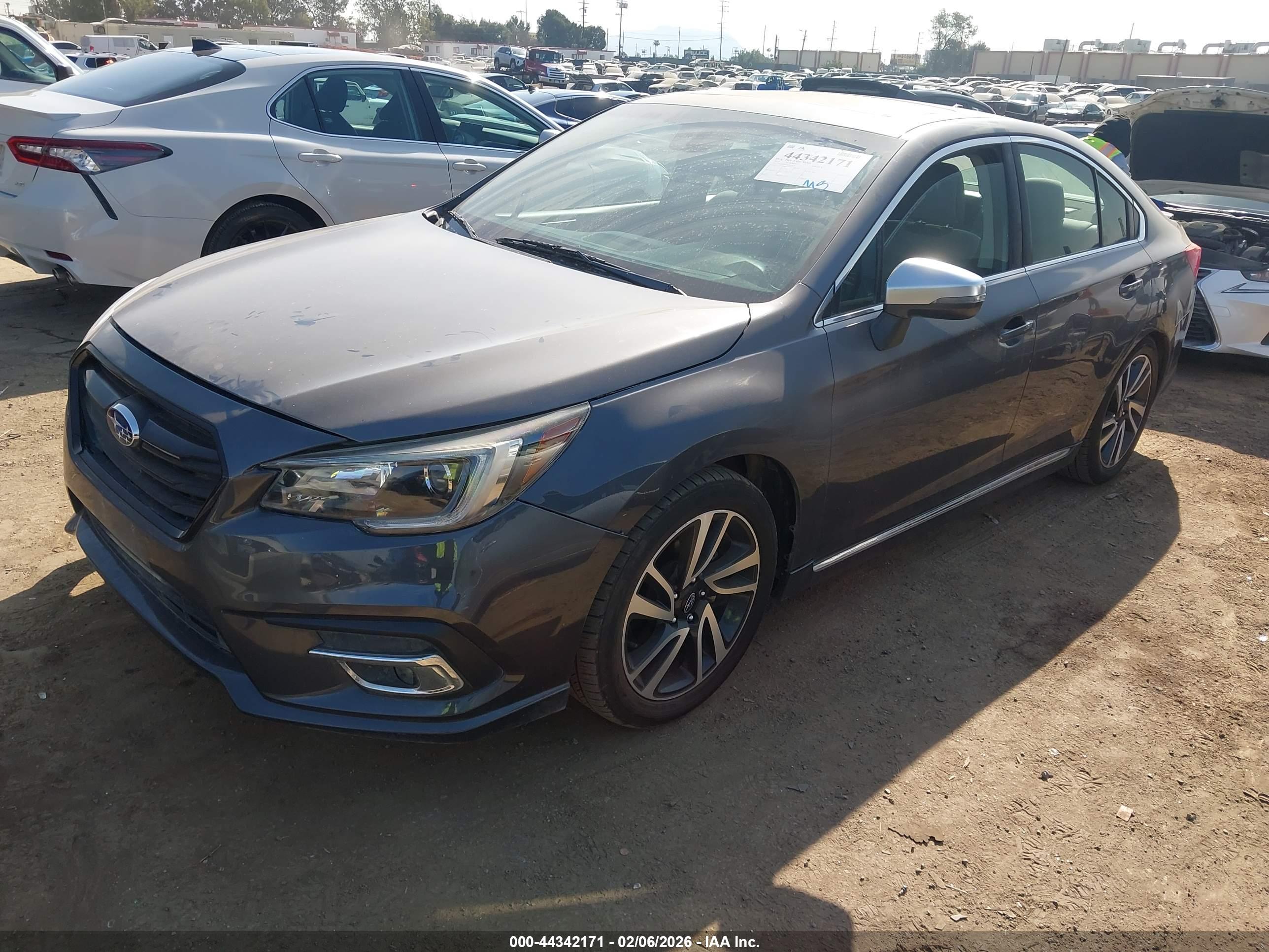 SUBARU LEGACY image 2