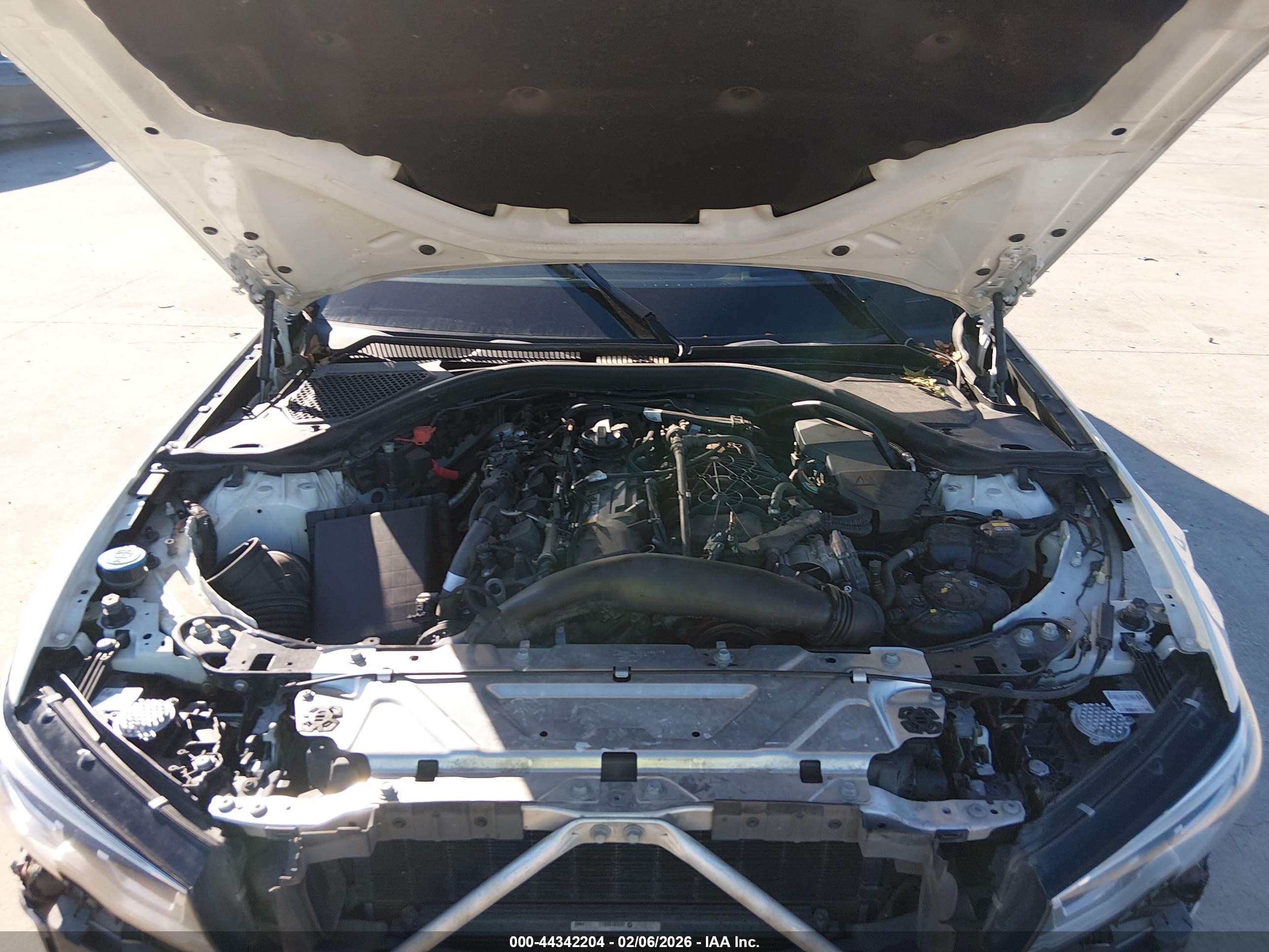 BMW 3 image 10
