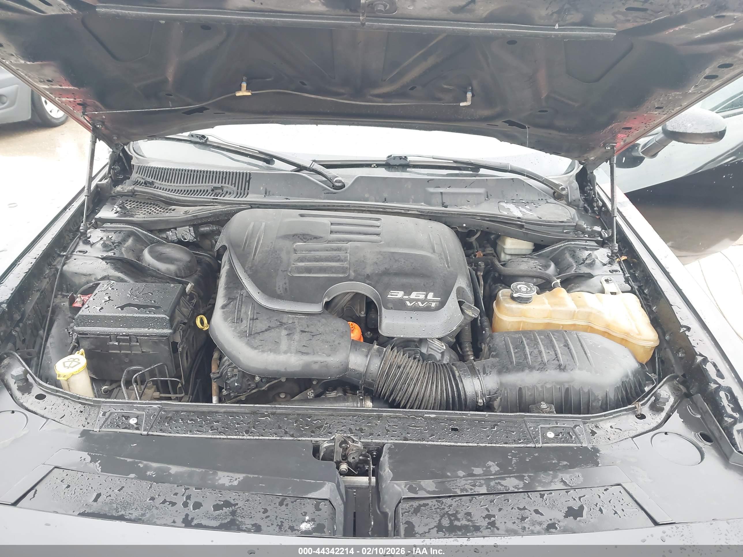 DODGE CHALLENGER image 10