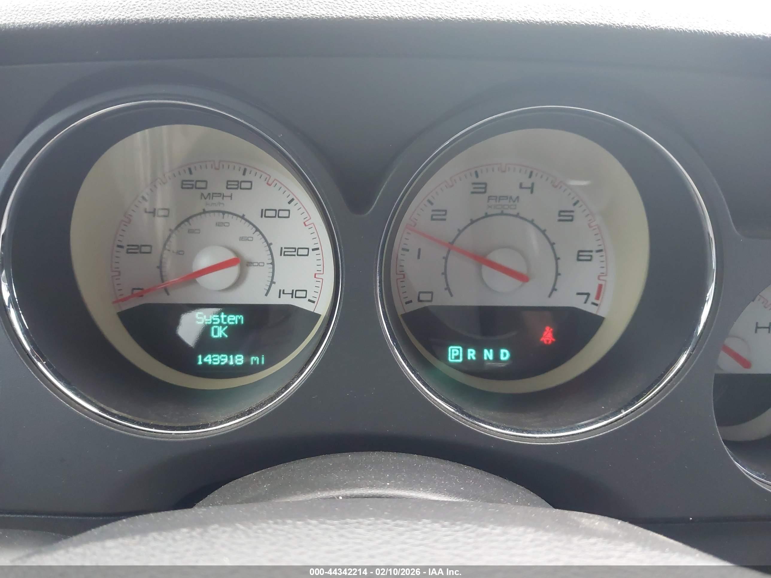 DODGE CHALLENGER image 7