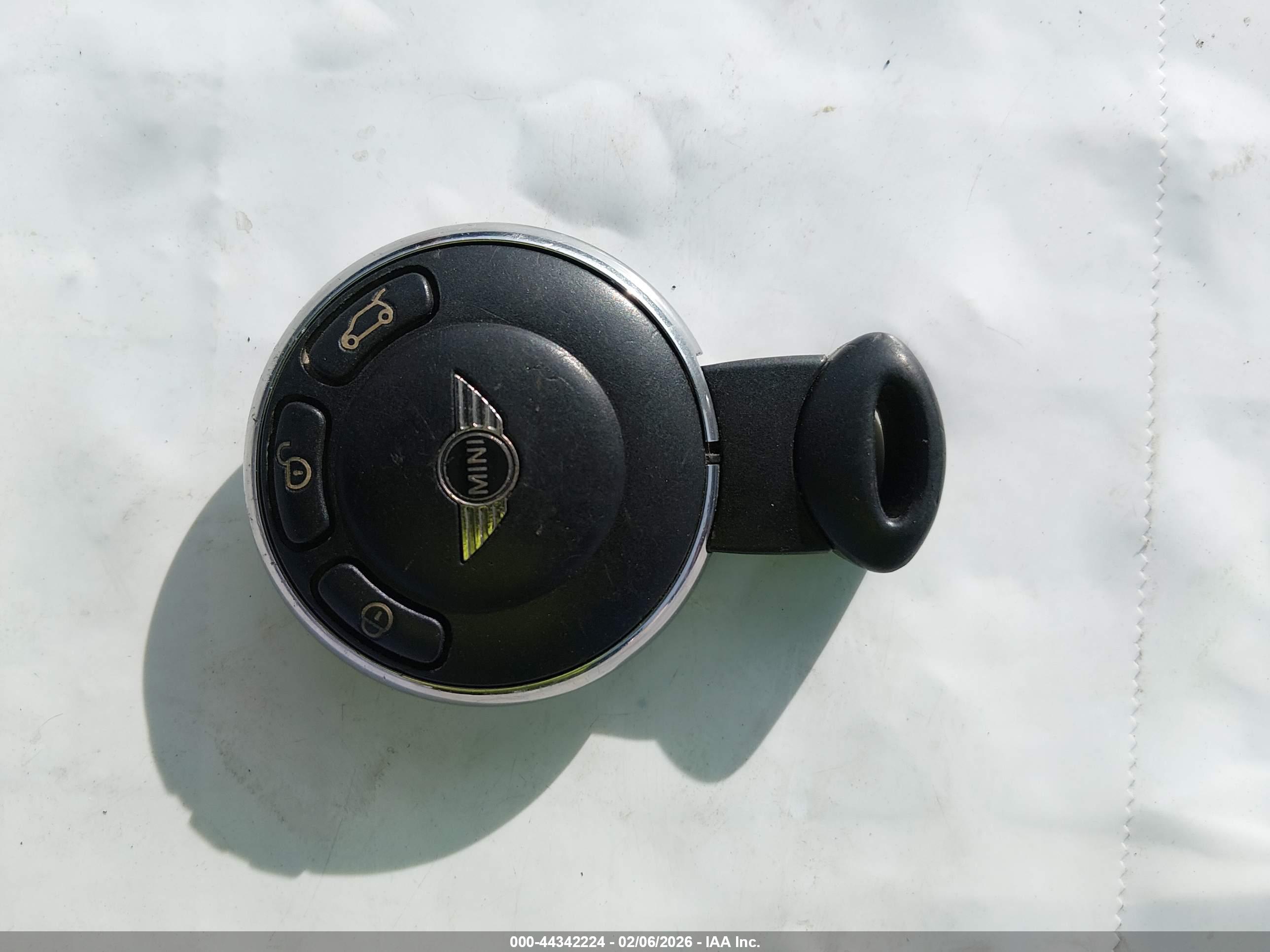 MINI COUNTRYMAN image 11