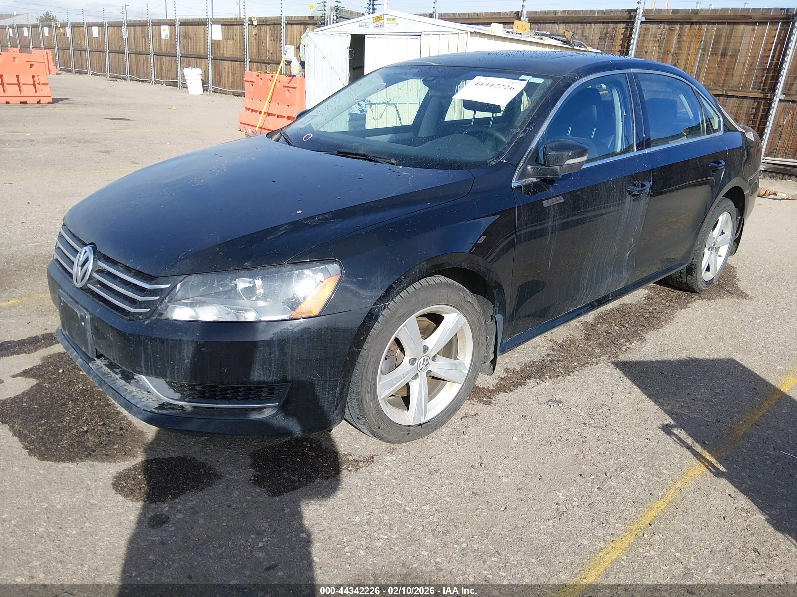 VOLKSWAGEN PASSAT image 2