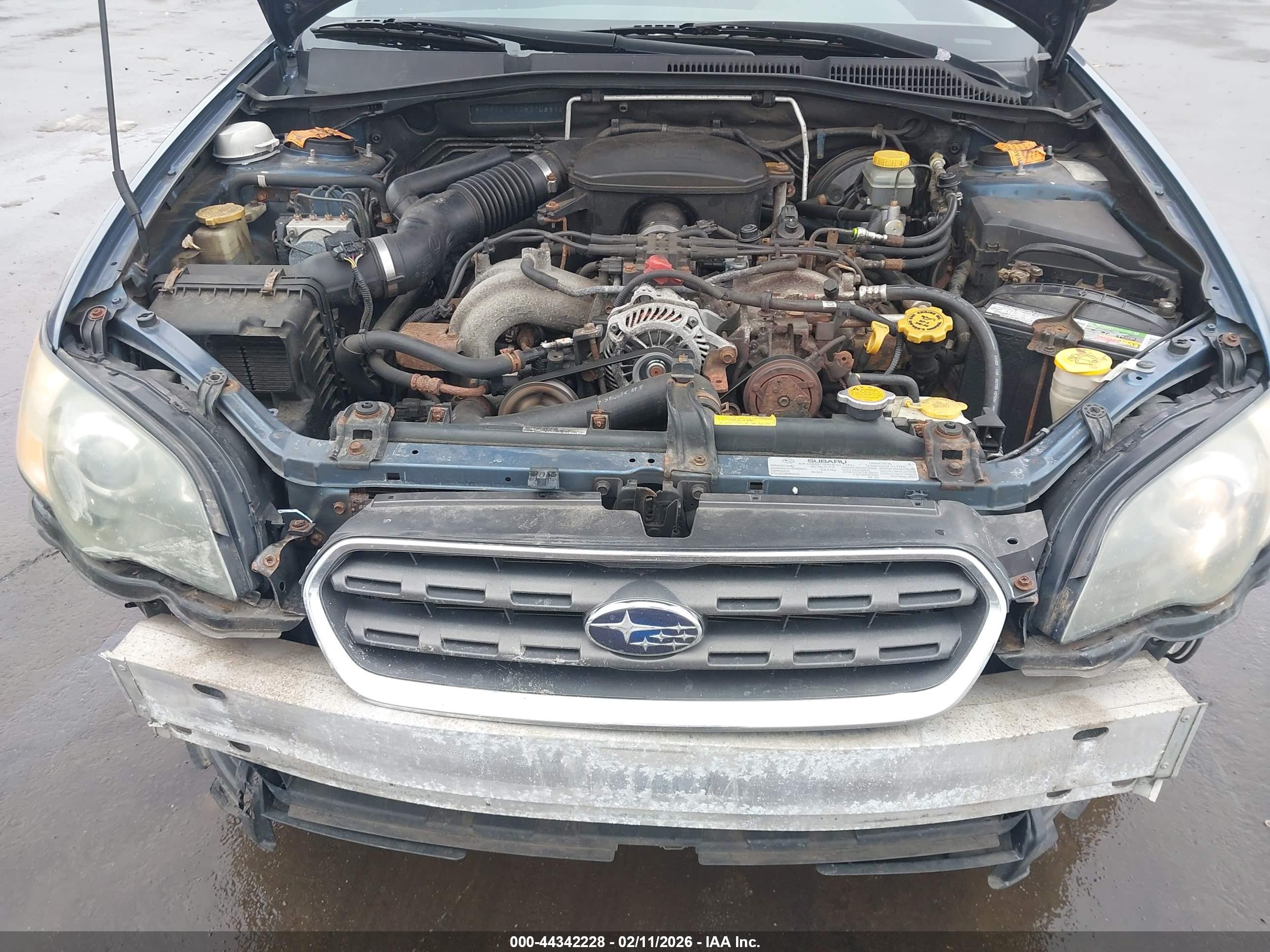 SUBARU OUTBACK image 10
