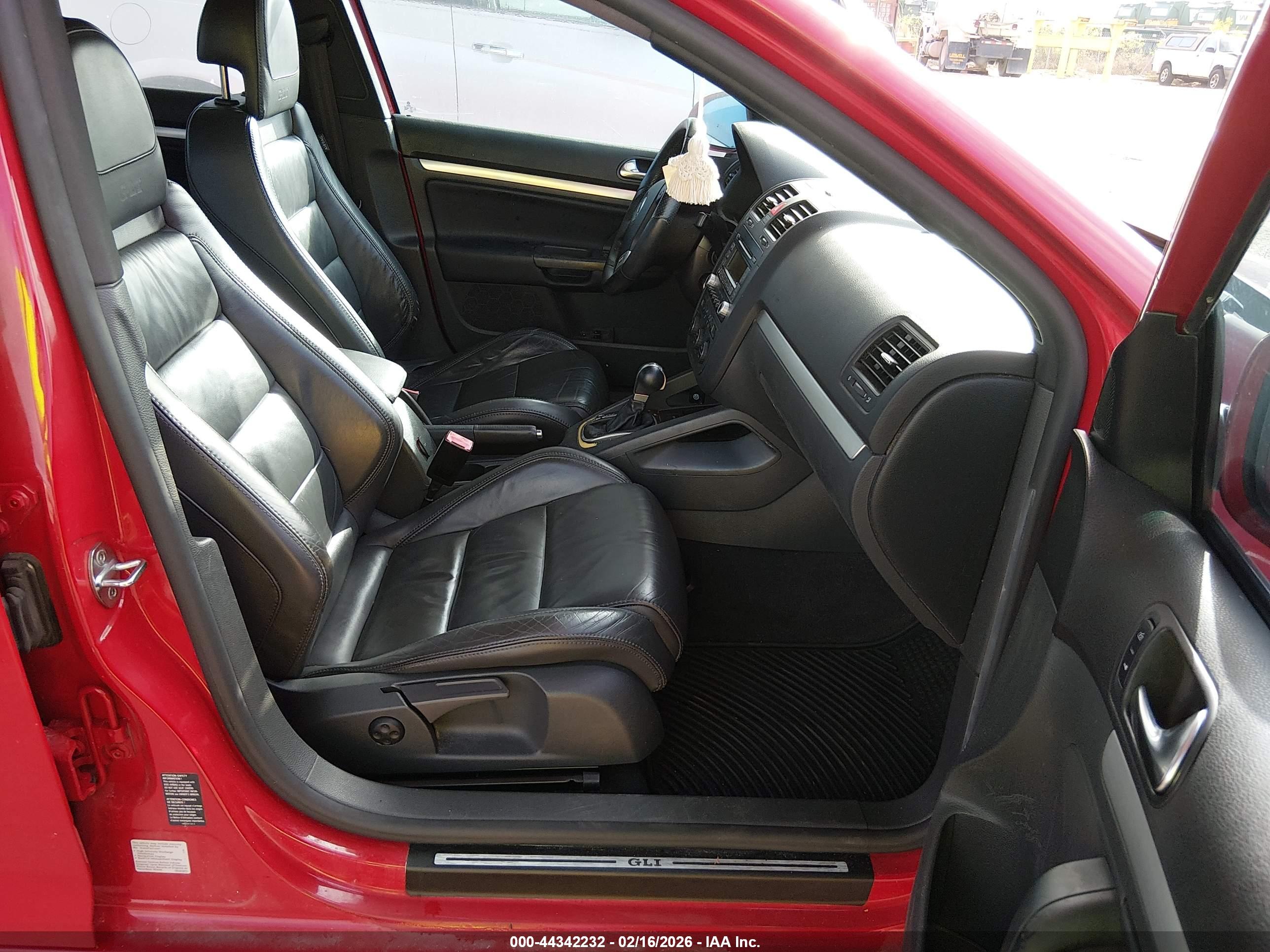 VOLKSWAGEN JETTA image 5