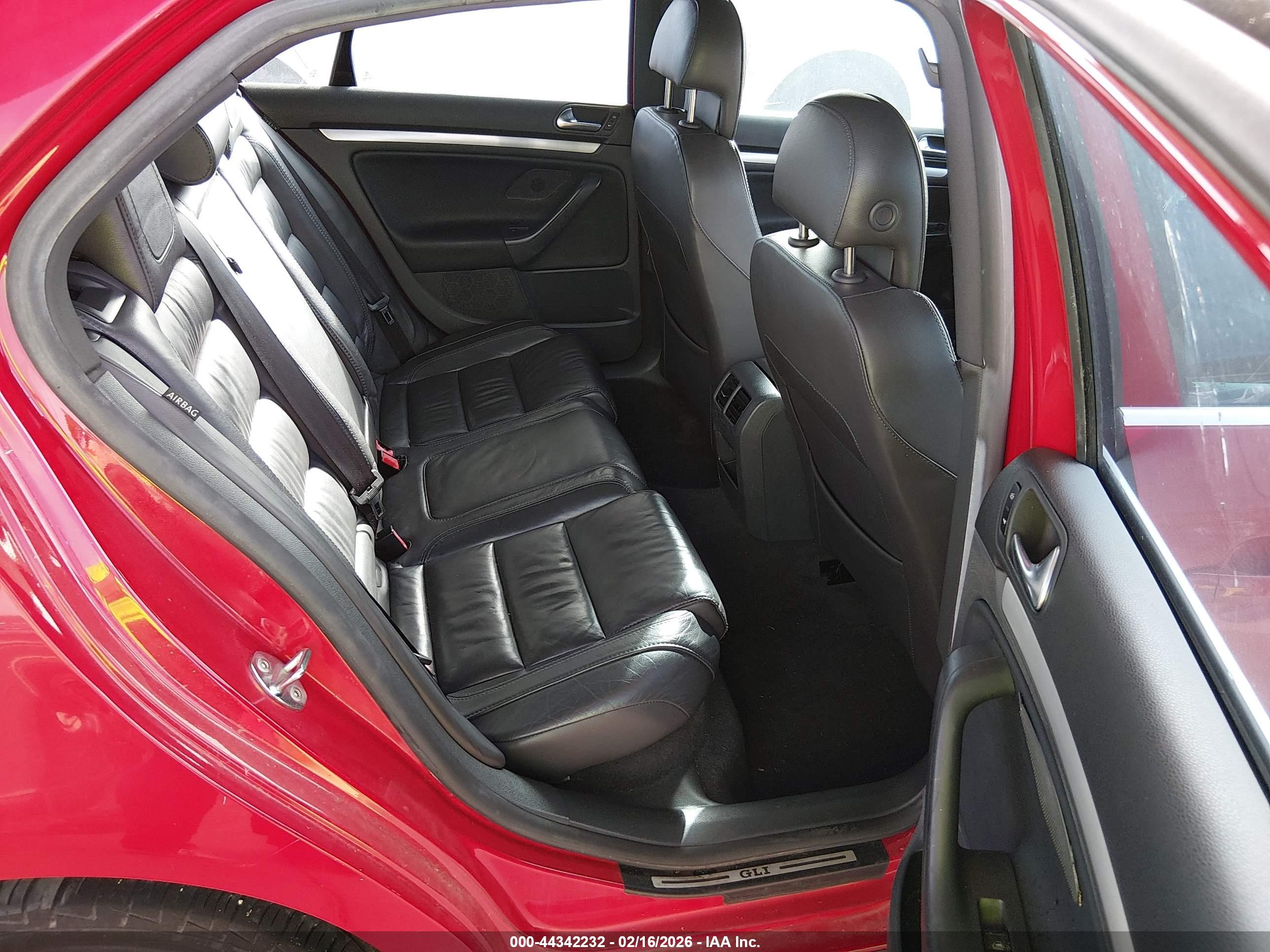 VOLKSWAGEN JETTA image 8