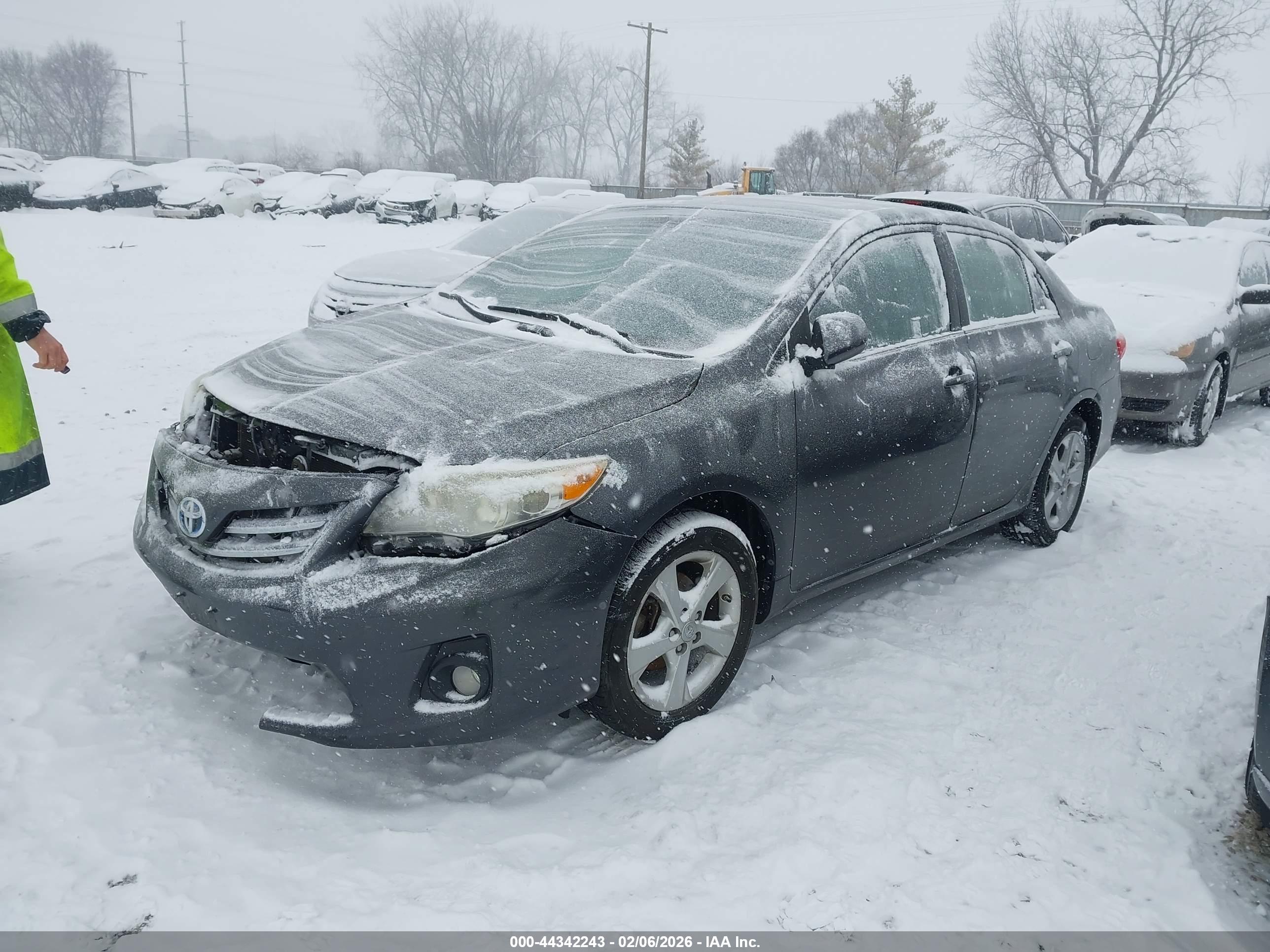 TOYOTA COROLLA image 2