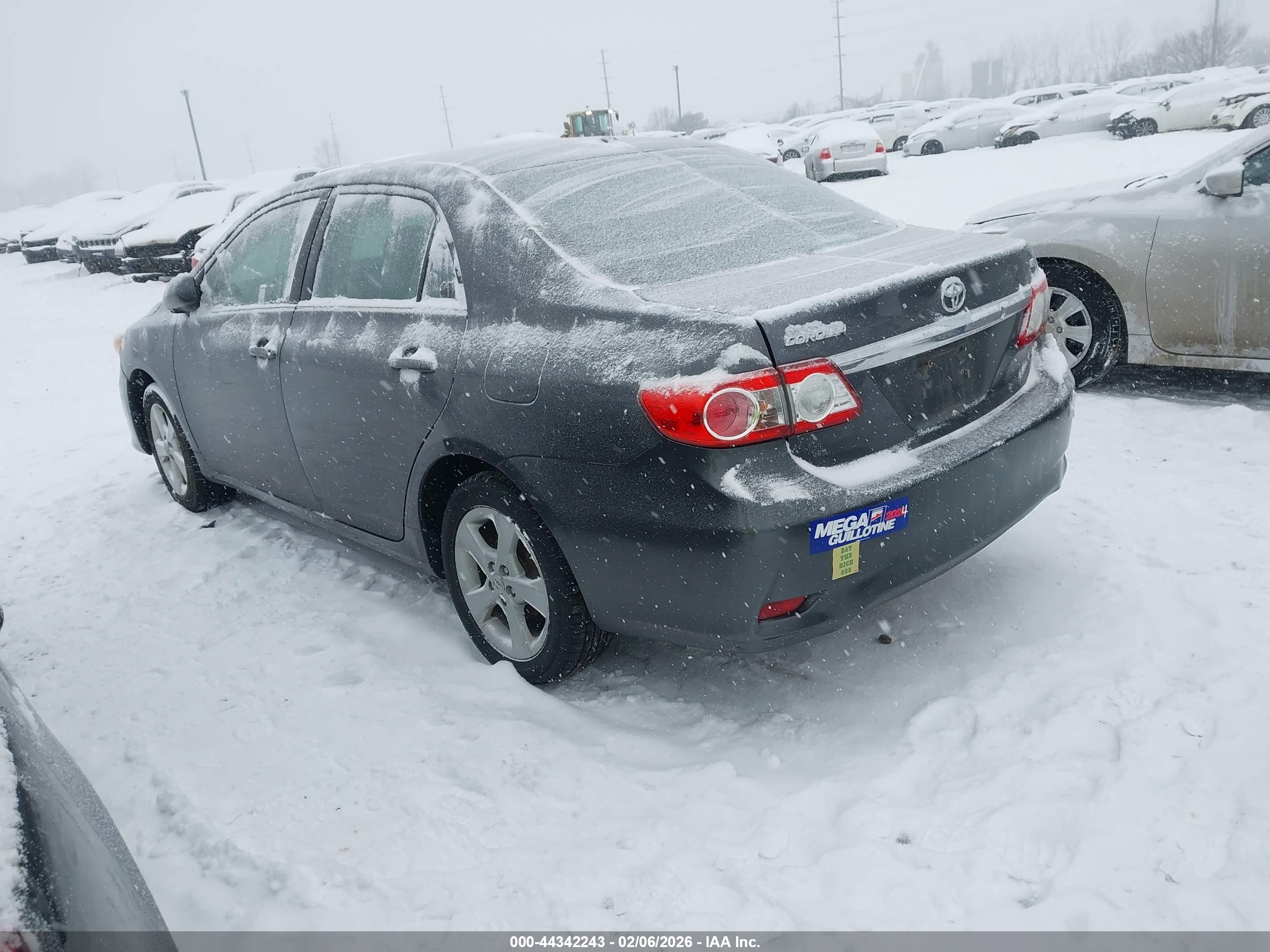 TOYOTA COROLLA image 3