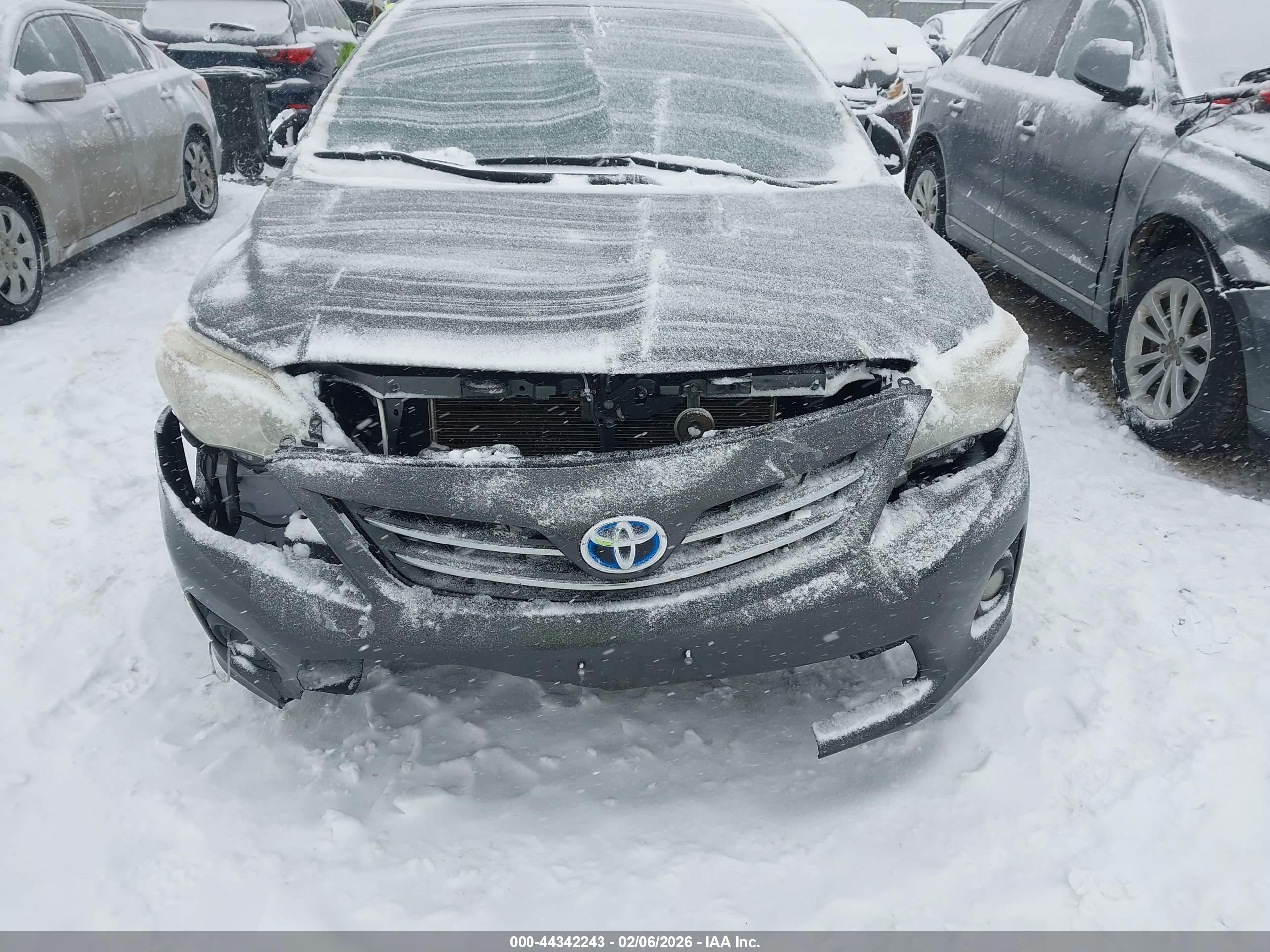 TOYOTA COROLLA image 6