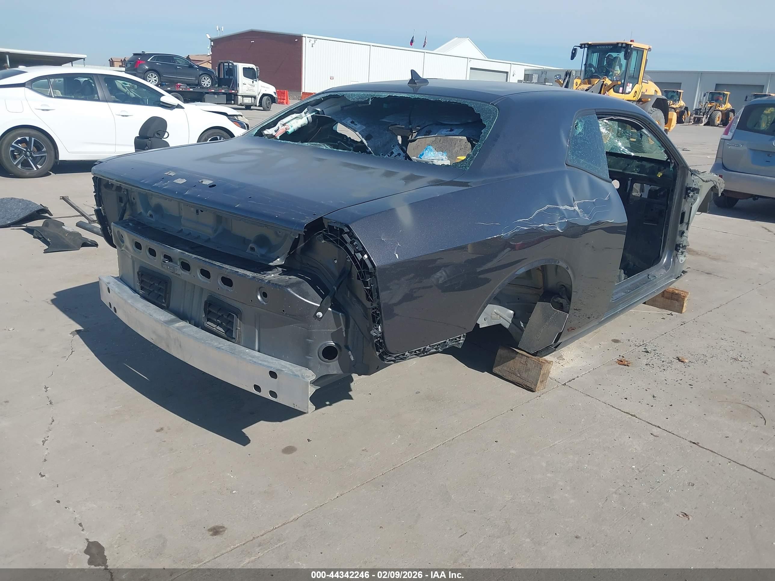 DODGE CHALLENGER image 4