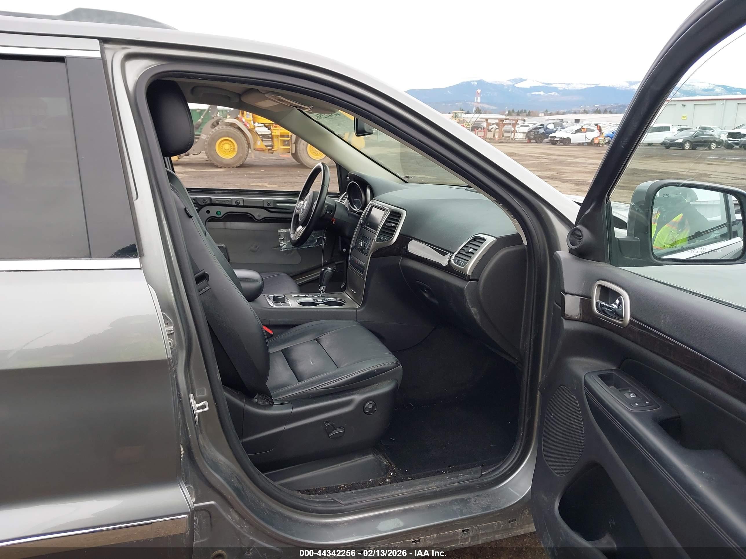 JEEP GRAND image 5
