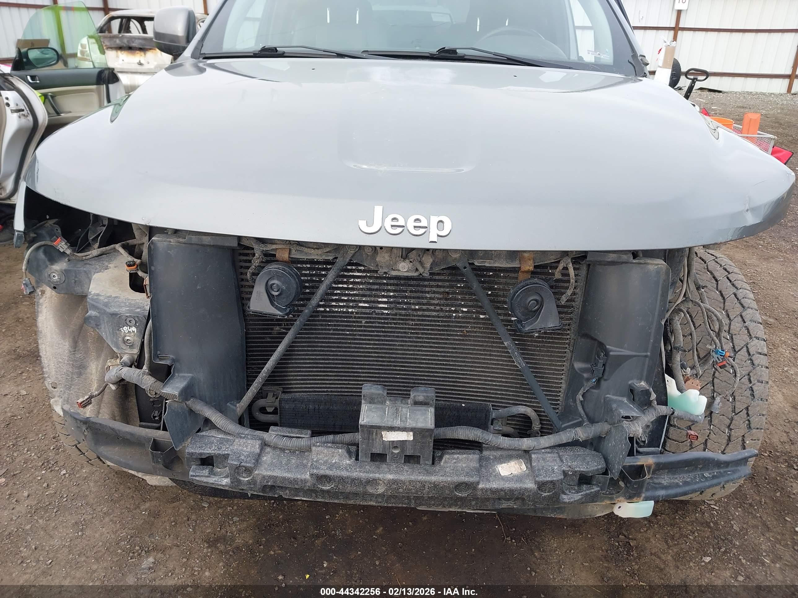 JEEP GRAND image 6