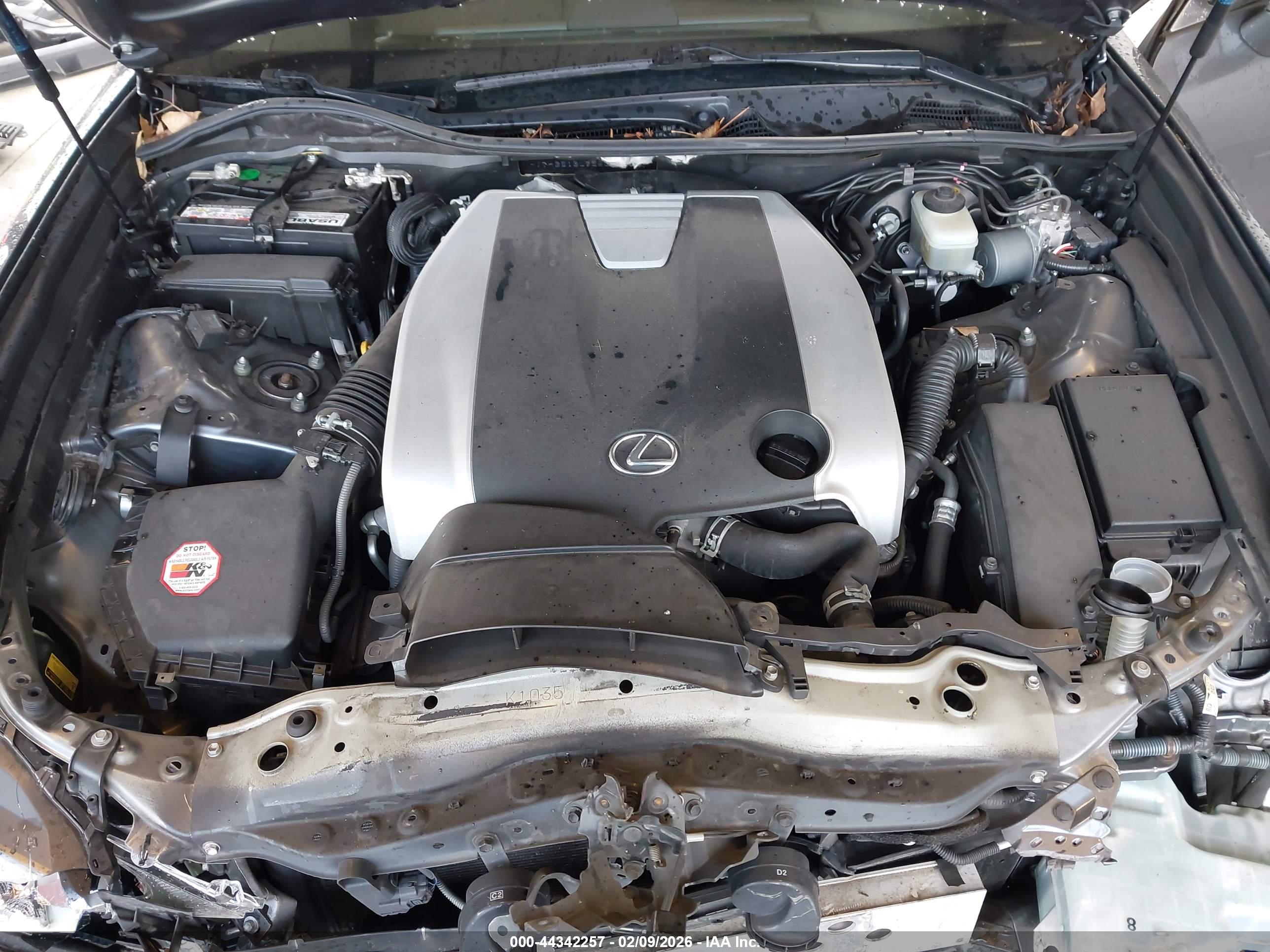 LEXUS GS image 10
