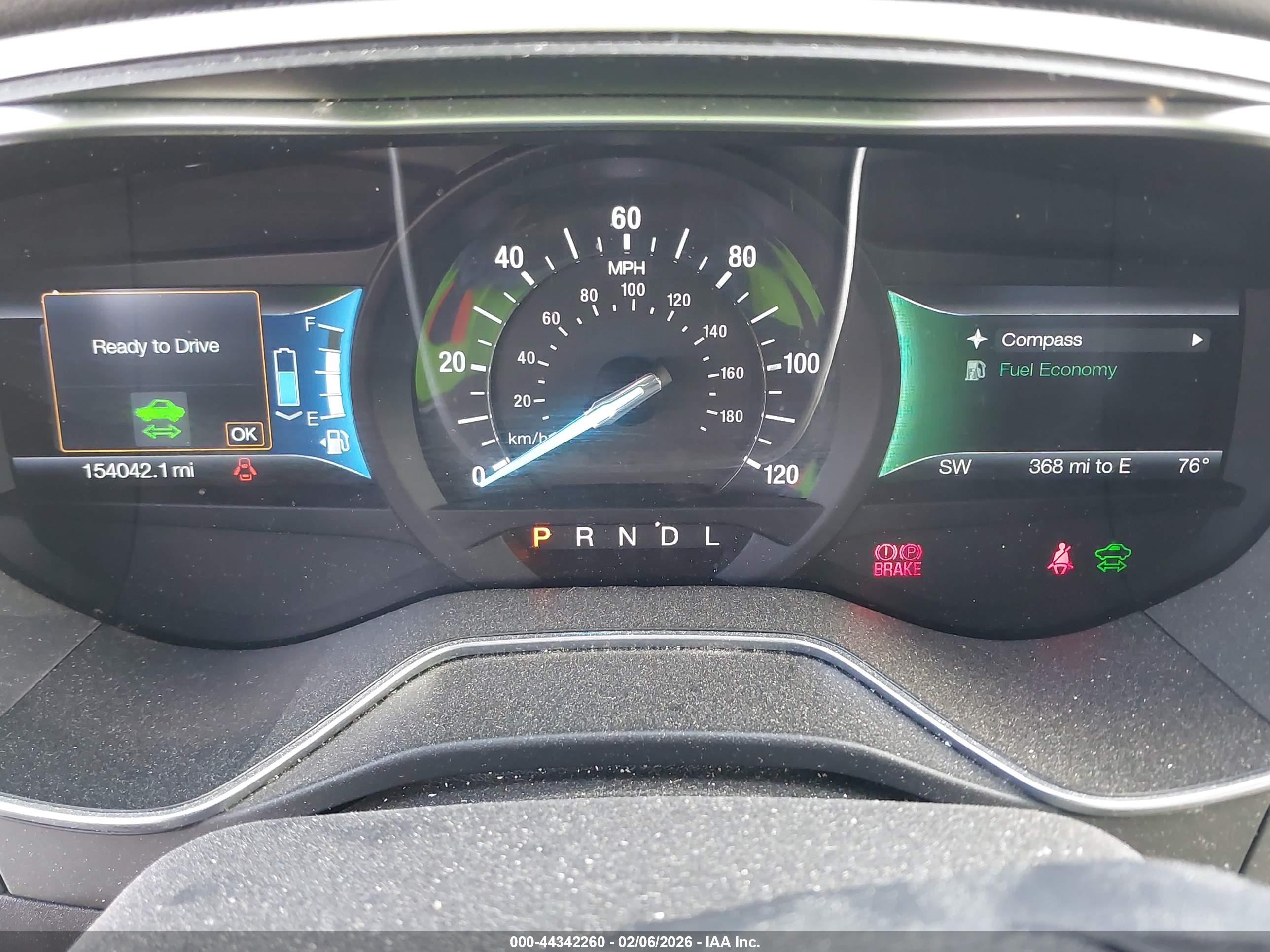 FORD FUSION image 7