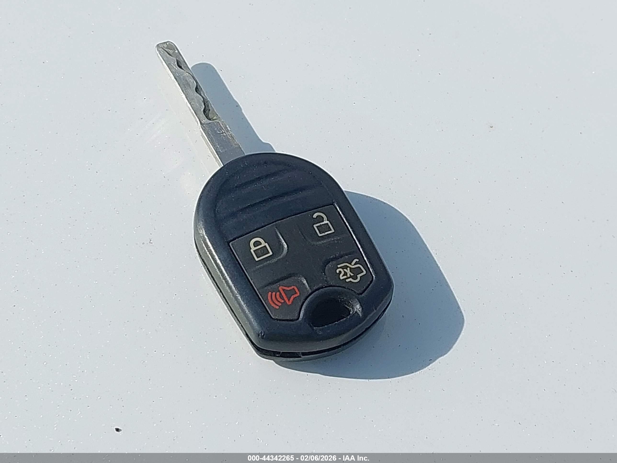 FORD FIESTA image 11