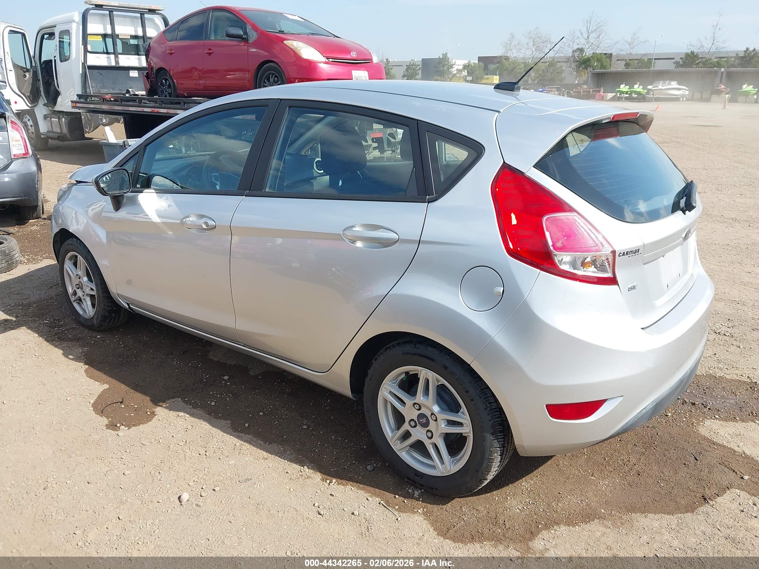 FORD FIESTA image 3