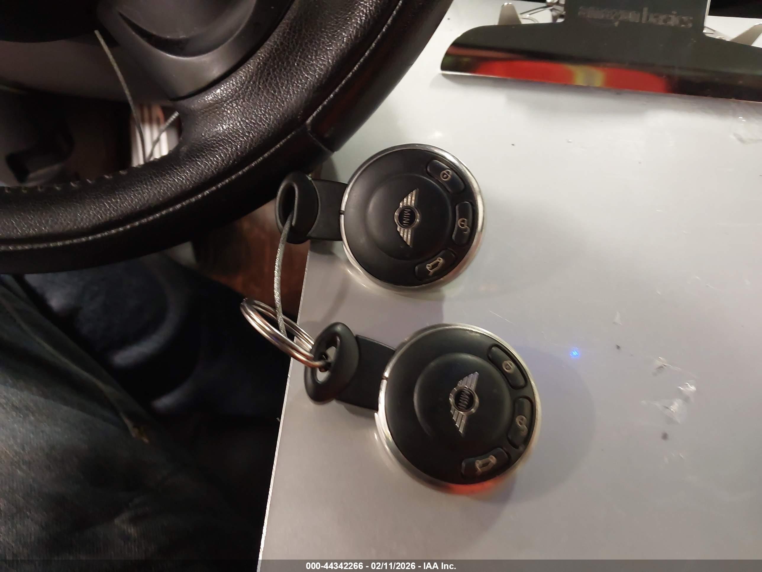 MINI COUNTRYMAN image 11