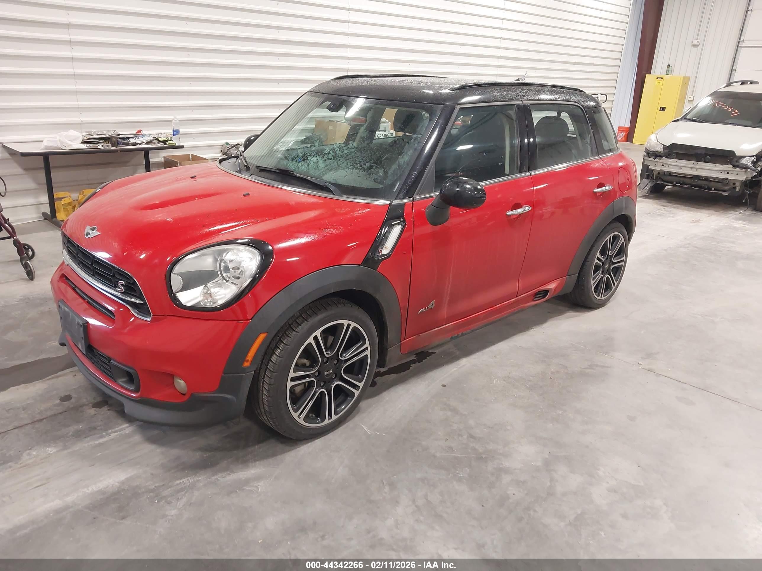 MINI COUNTRYMAN image 2