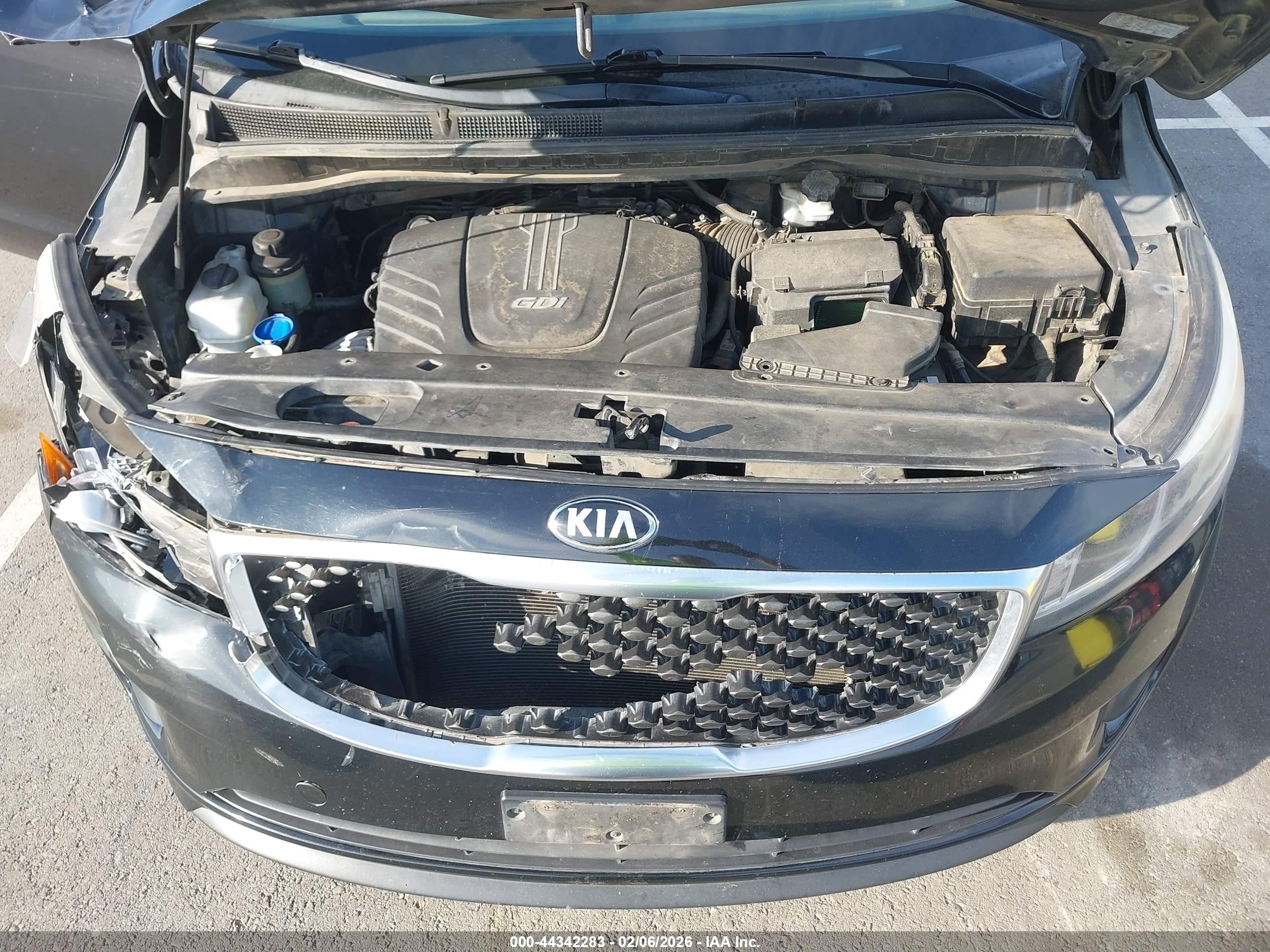 KIA SEDONA image 10