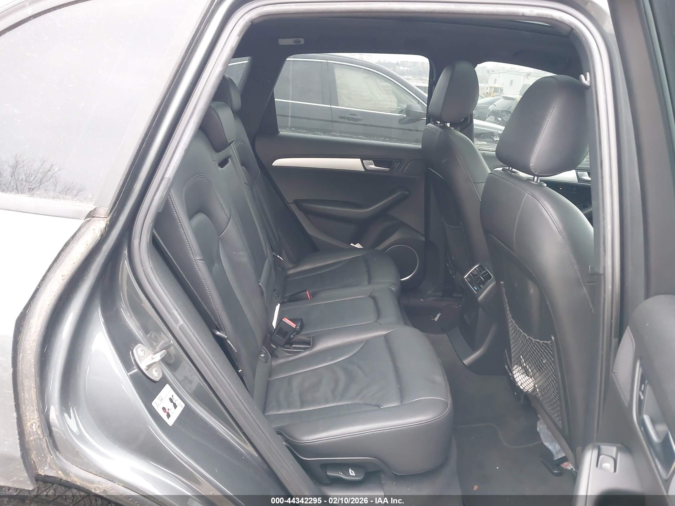 AUDI Q5 image 8